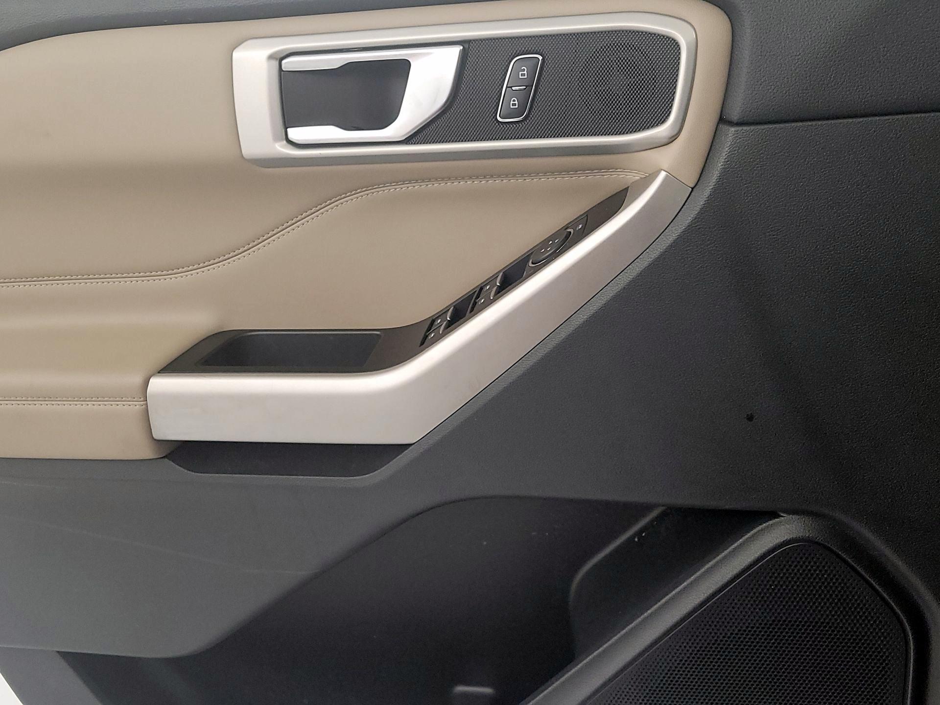 Thumbnail: 2022 Ford Explorer - 12