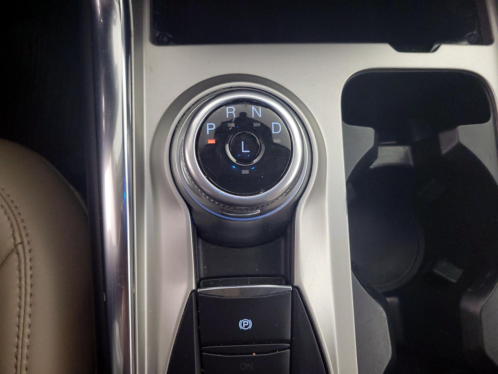 Thumbnail: 2022 Ford Explorer - 18