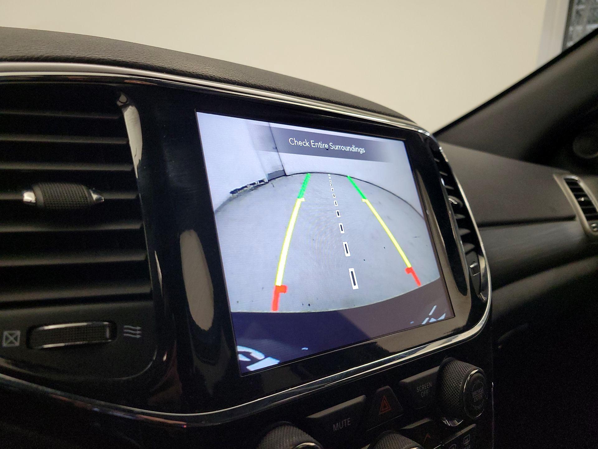 Thumbnail: 2022 Jeep Grand Cherokee - 15