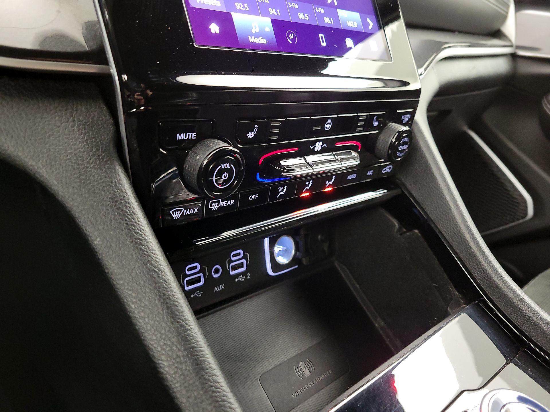 Thumbnail: 2021 Jeep Grand Cherokee L - 16