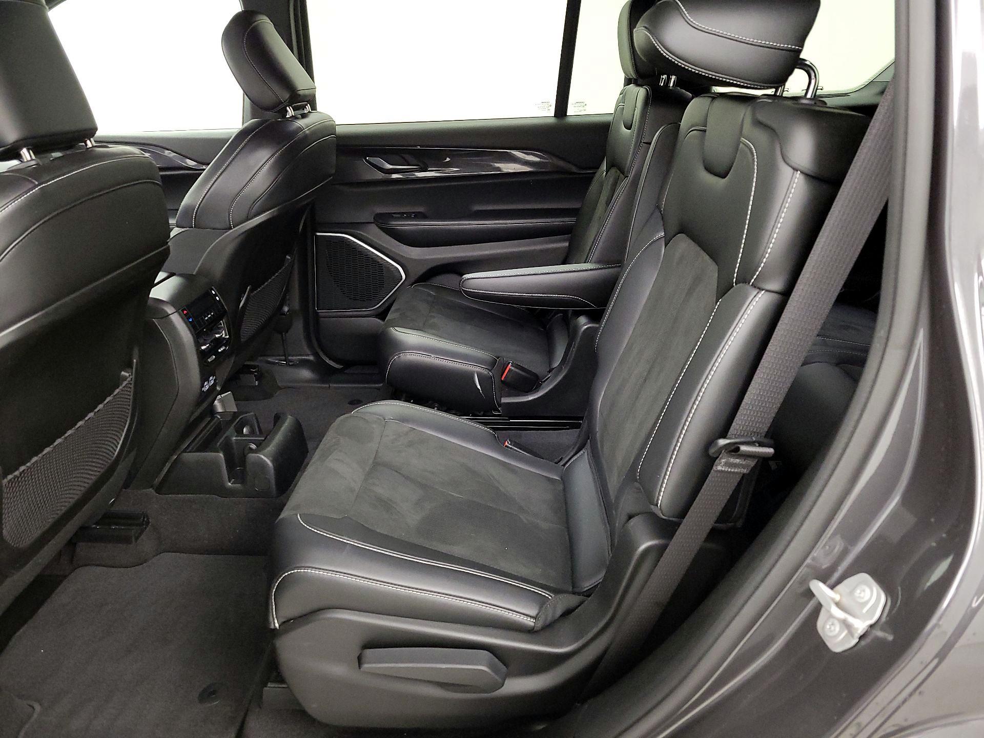 Thumbnail: 2021 Jeep Grand Cherokee L - 19