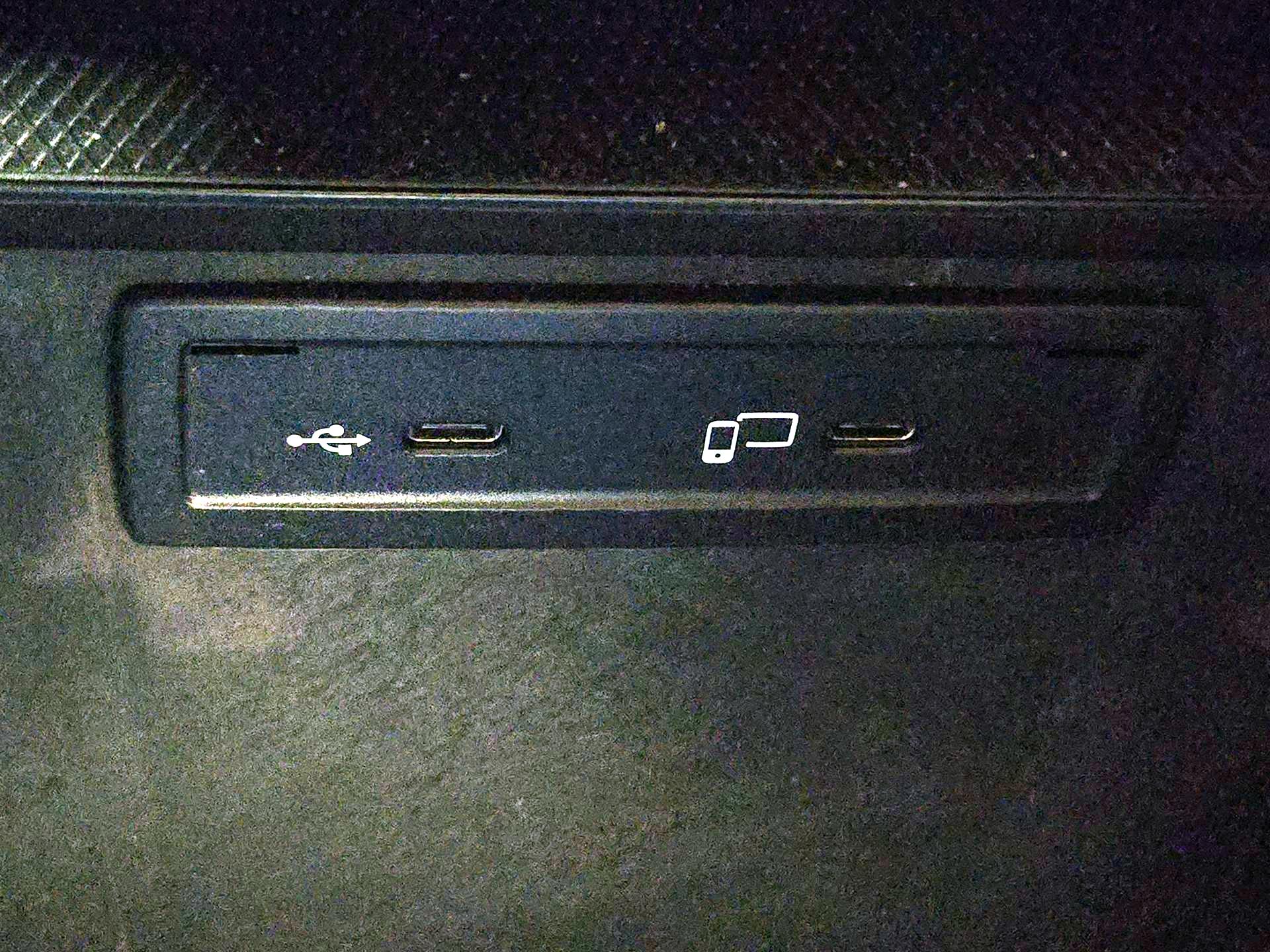 Thumbnail: 2022 Mercedes-Benz GLC - 18