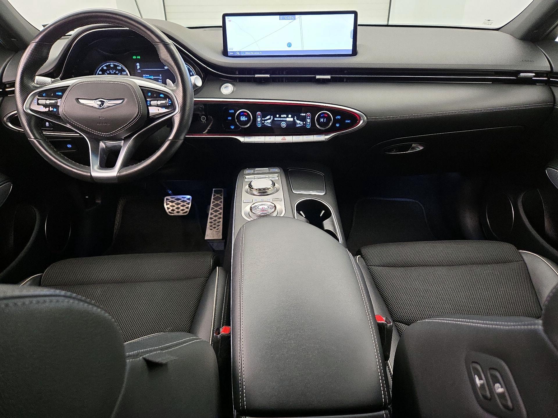 Thumbnail: 2022 Genesis GV70 - 9