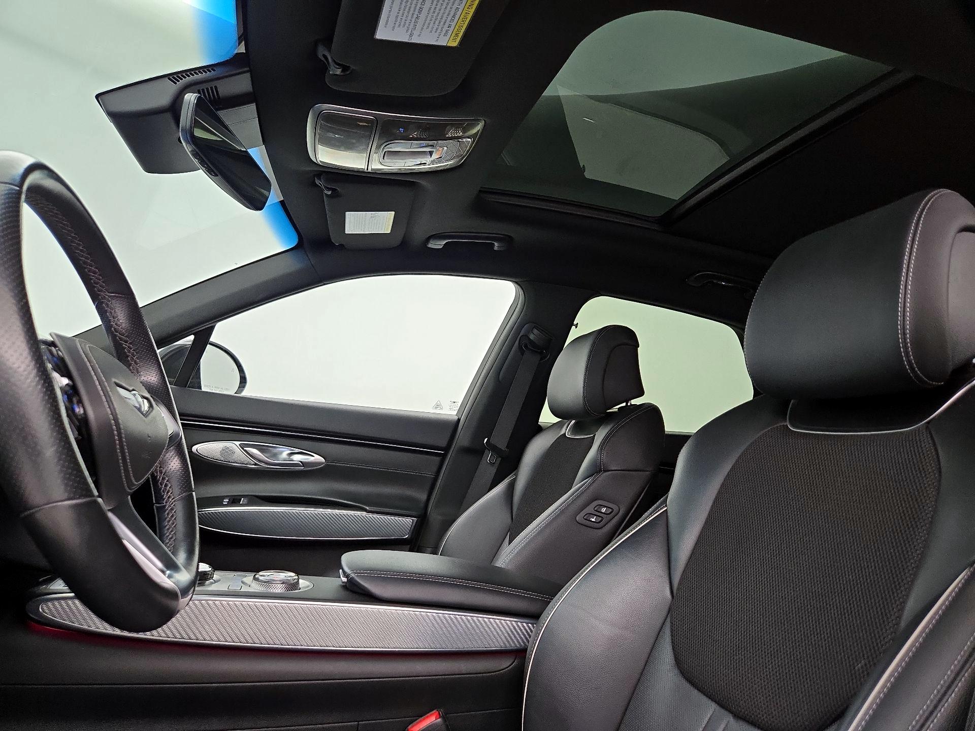 Thumbnail: 2022 Genesis GV70 - 20