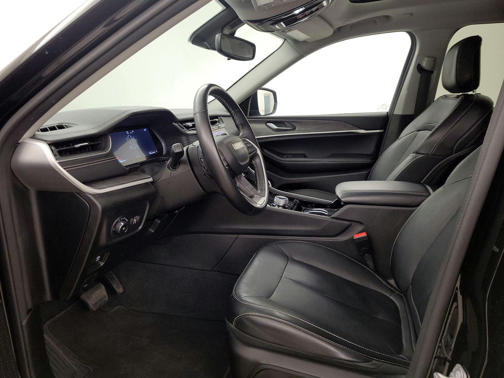 Thumbnail: 2022 Jeep Grand Cherokee - 11