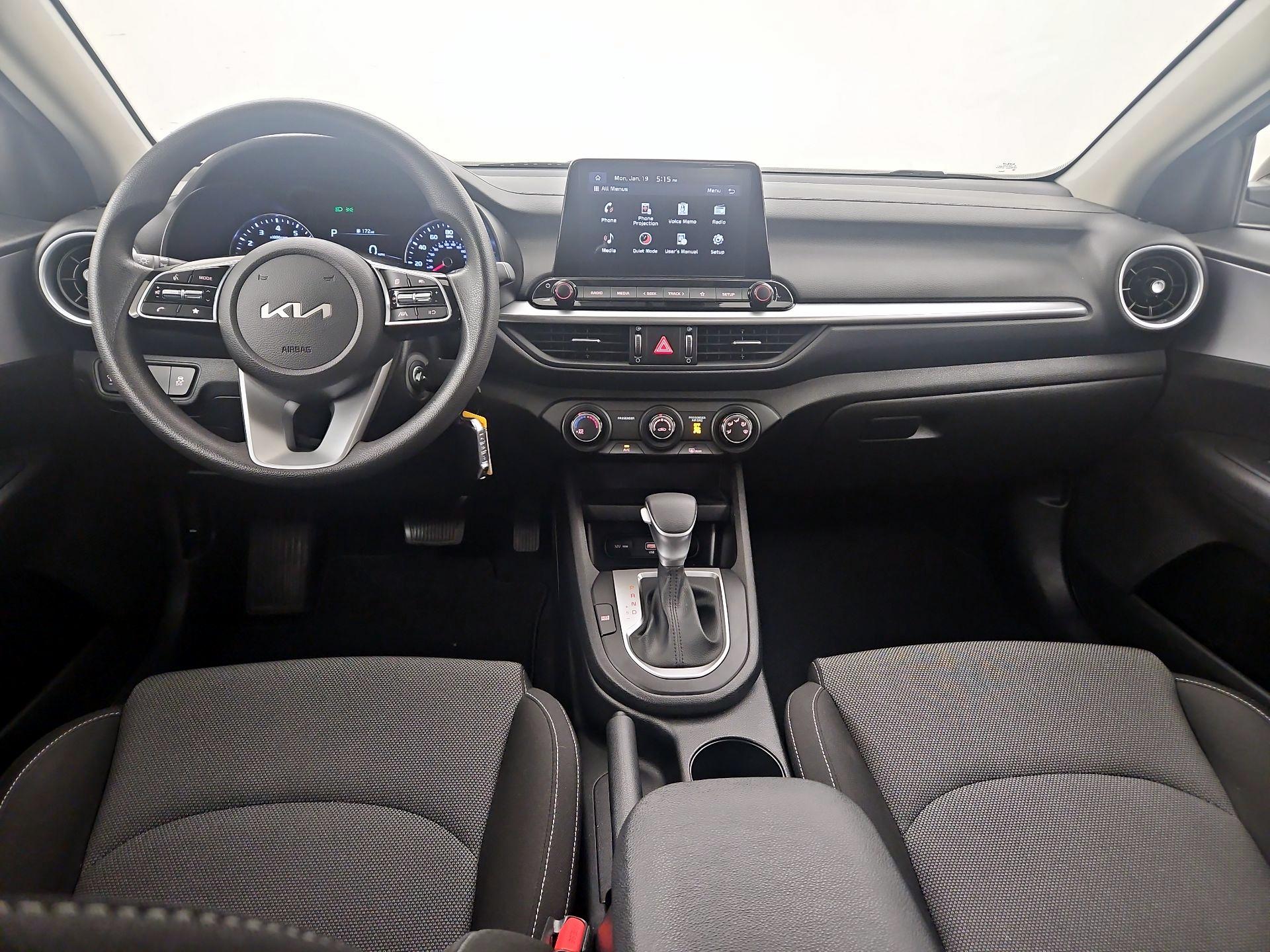 Thumbnail: 2023 Kia Forte - 9