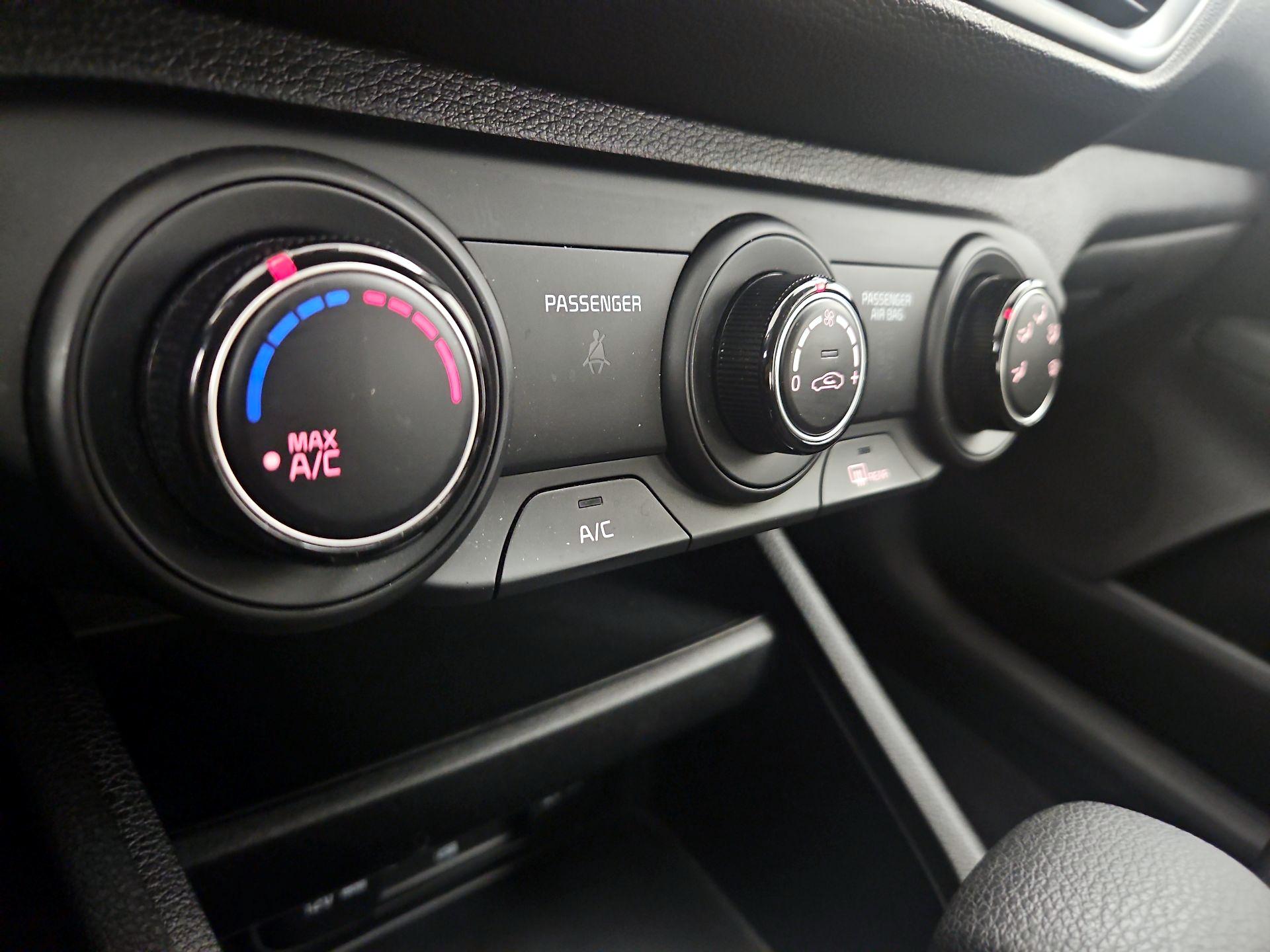 Thumbnail: 2023 Kia Forte - 16