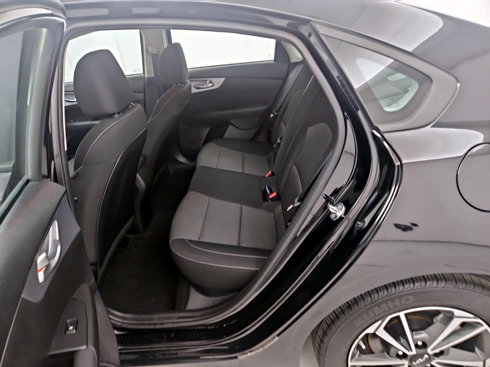 Thumbnail: 2023 Kia Forte - 19