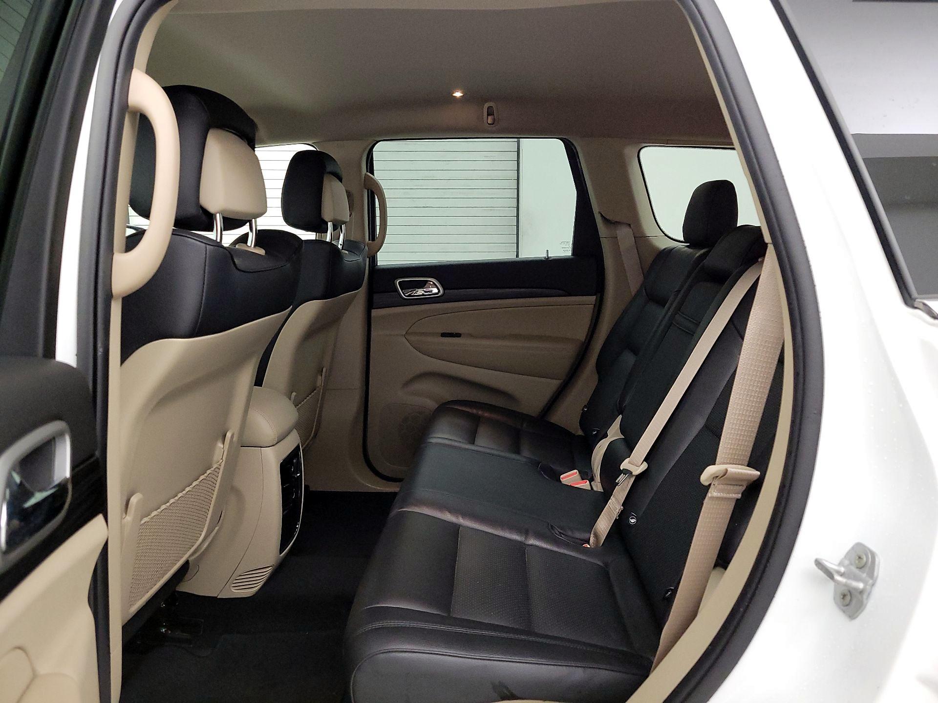 Thumbnail: 2022 Jeep Grand Cherokee - 20