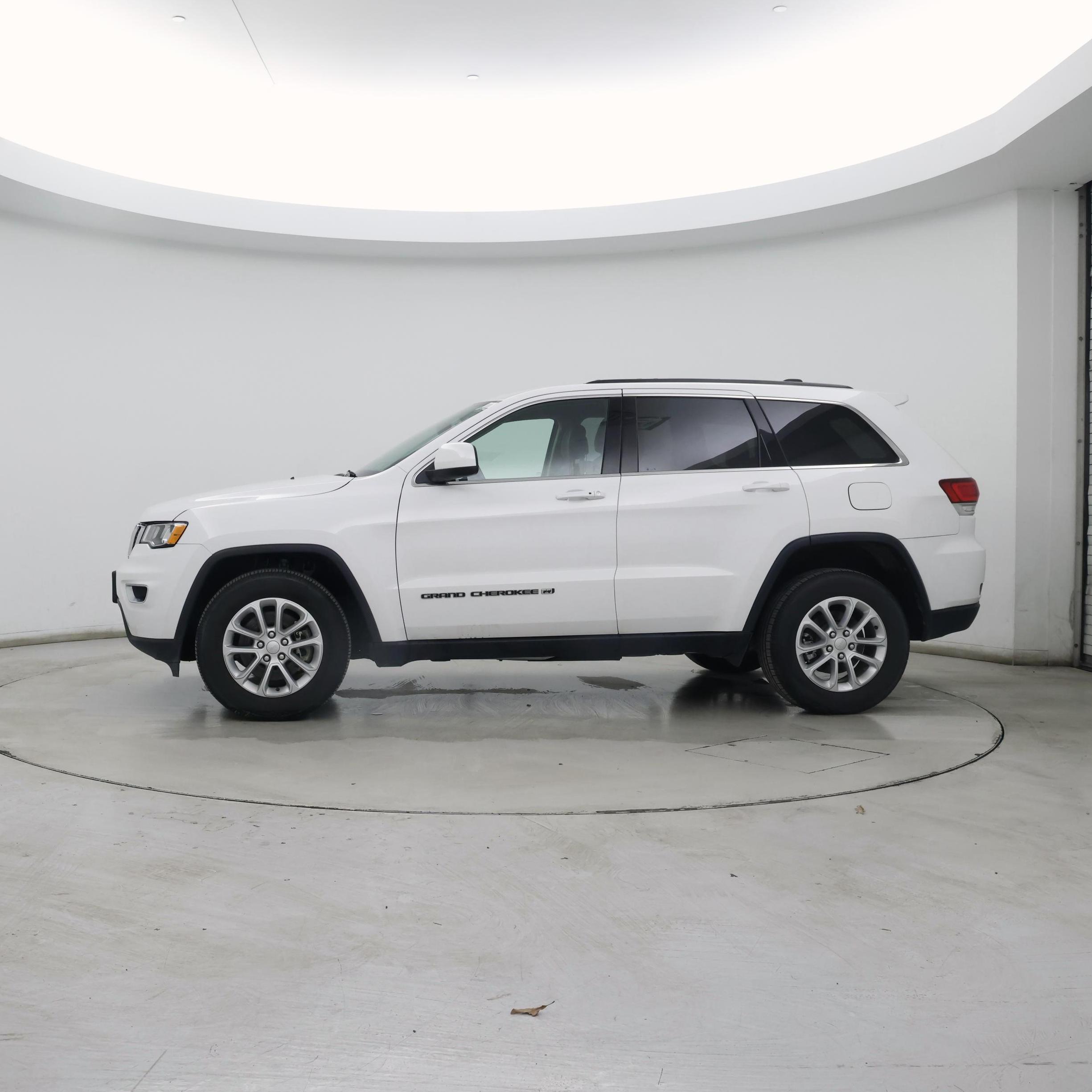 Thumbnail: 2022 Jeep Grand Cherokee - 3