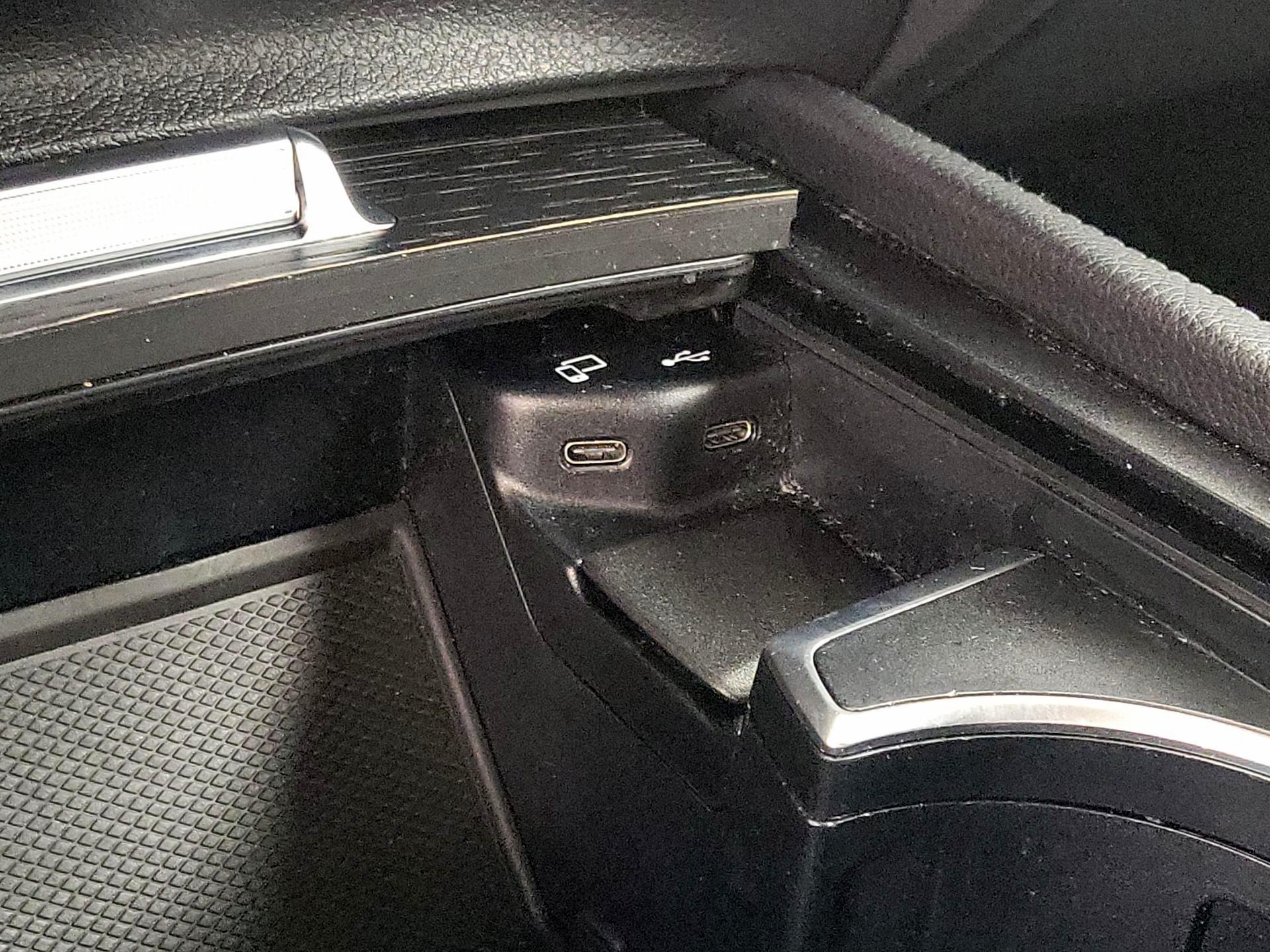 Thumbnail: 2022 Mercedes-Benz GLE - 19