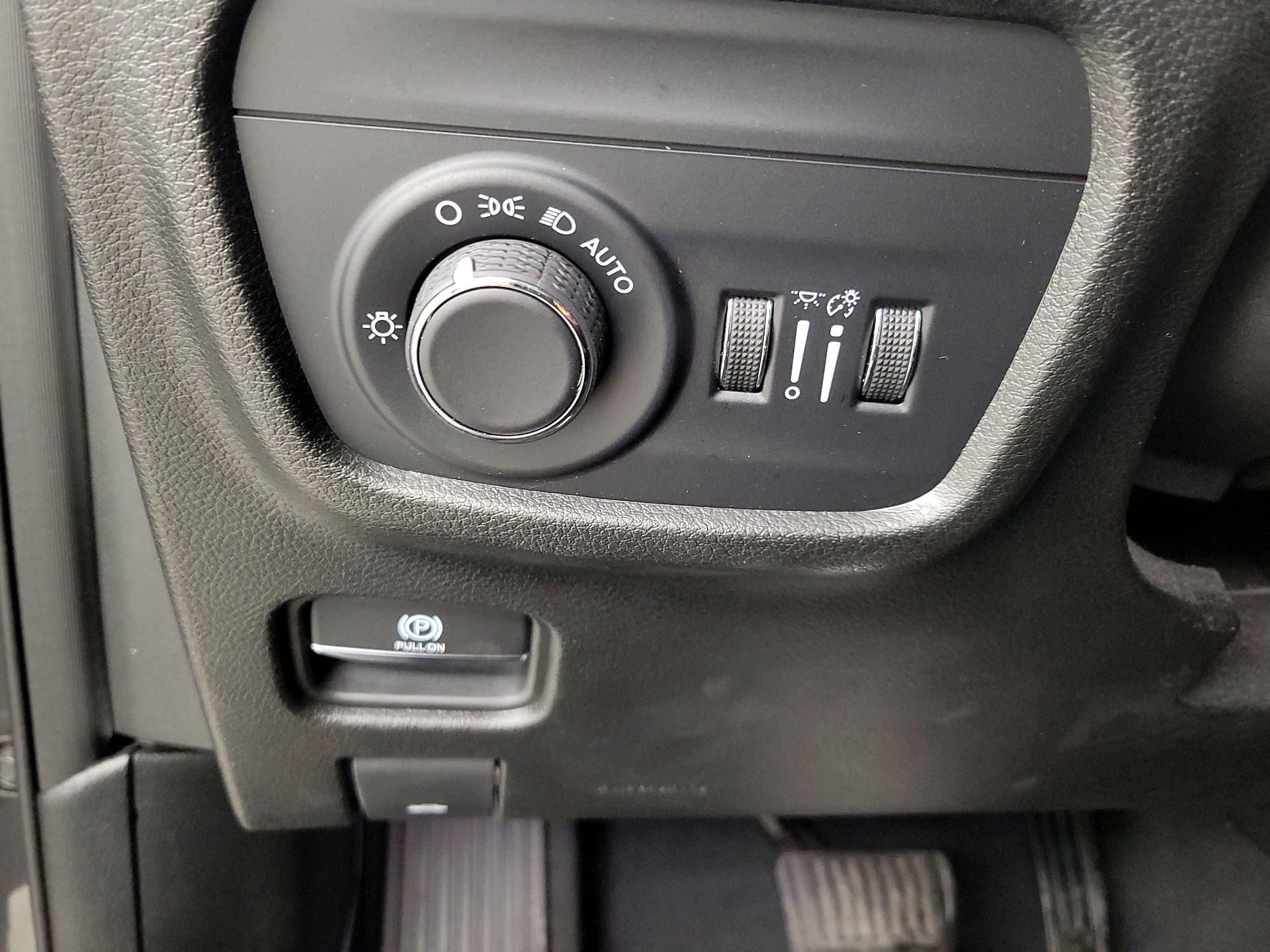 Thumbnail: 2022 Jeep Grand Cherokee - 13