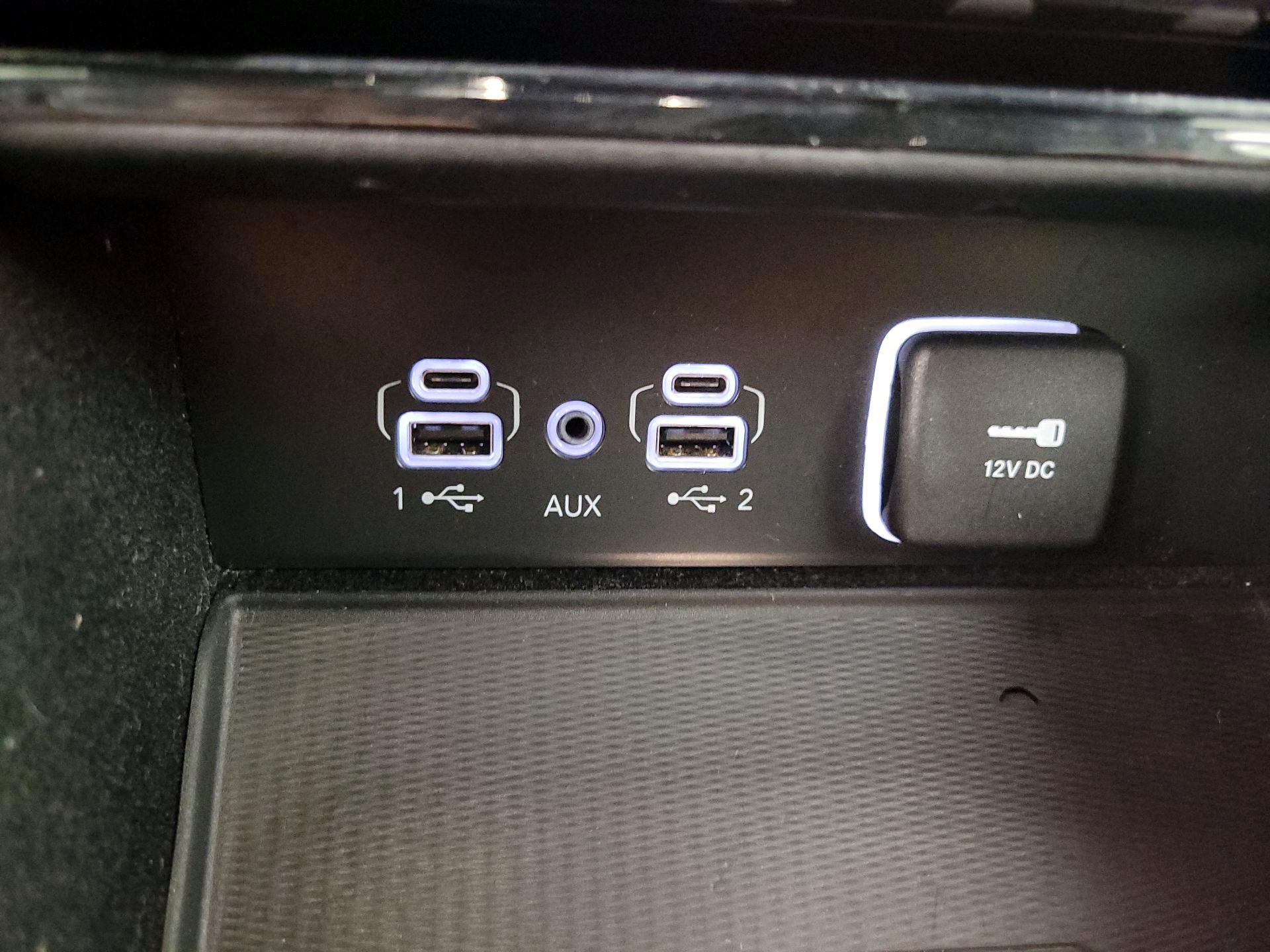 Thumbnail: 2022 Jeep Grand Cherokee - 18