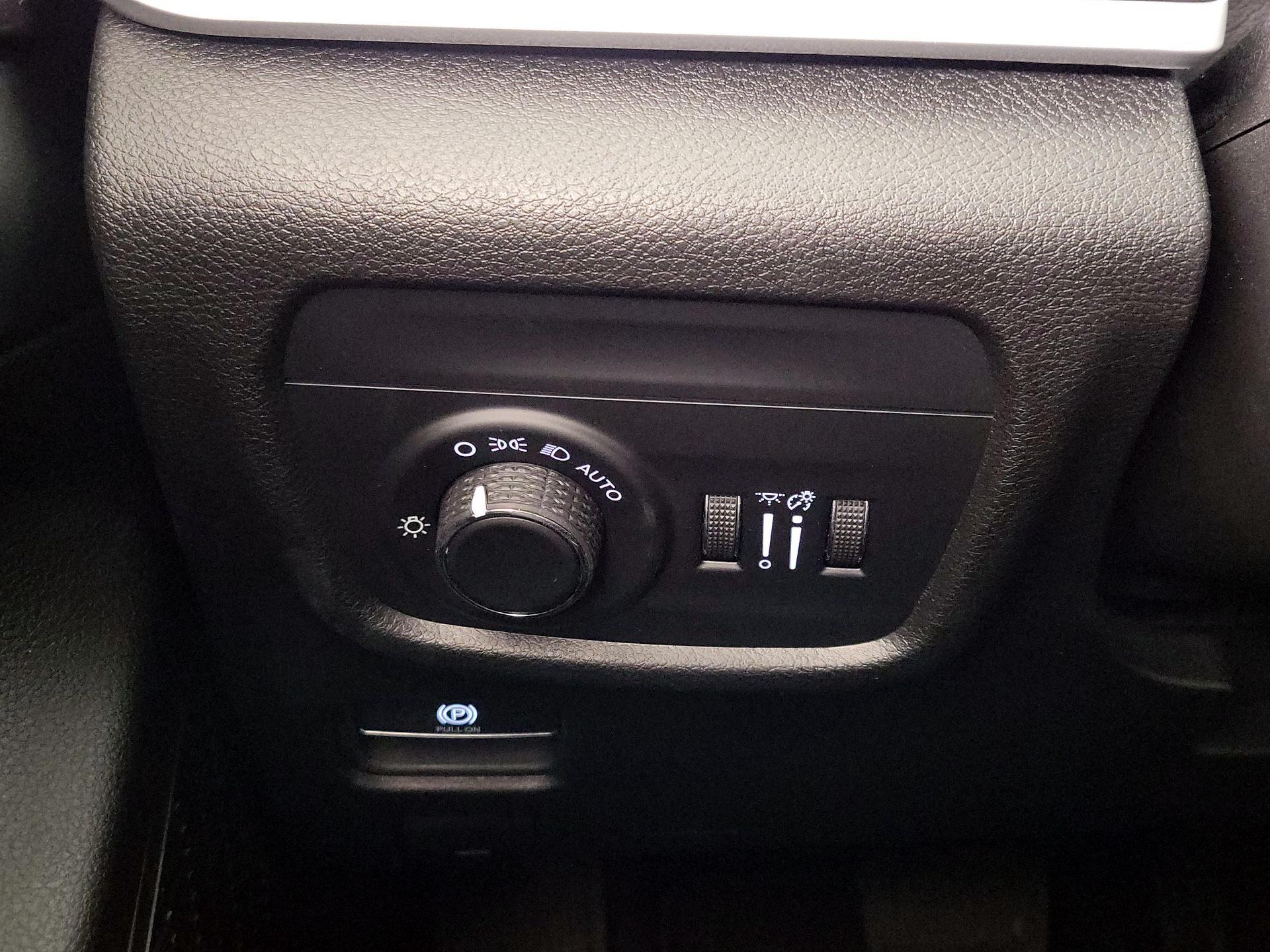 Thumbnail: 2023 Jeep Grand Cherokee - 13