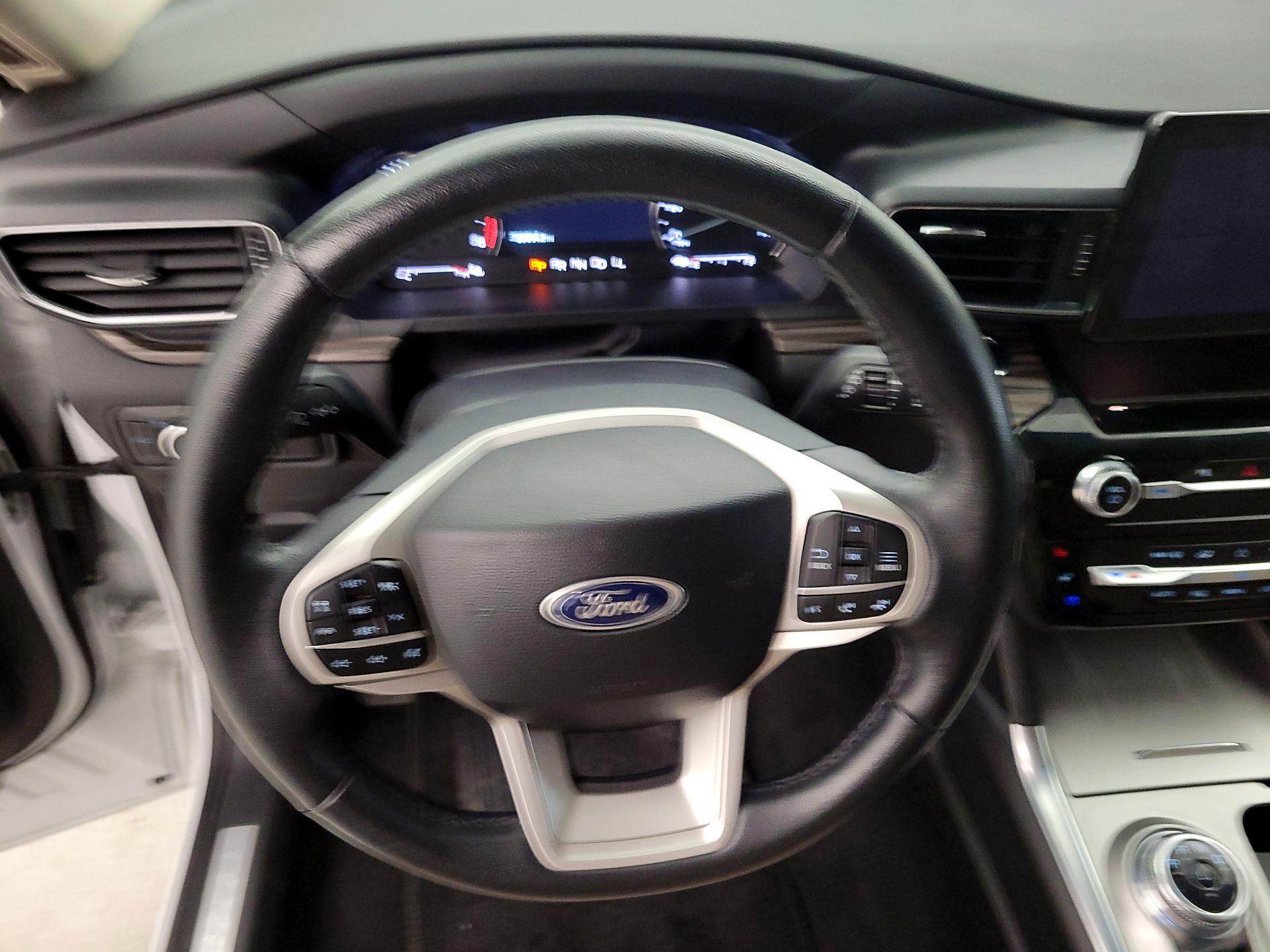 Thumbnail: 2024 Ford Explorer - 10