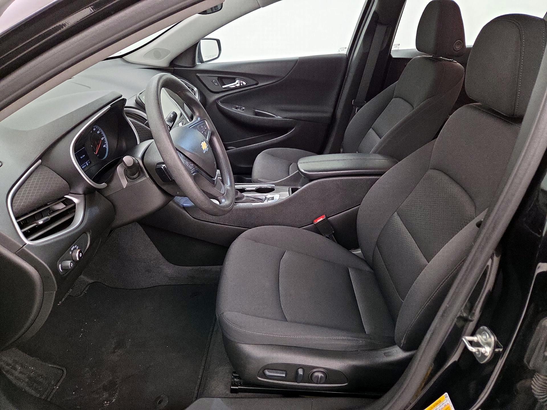 Thumbnail: 2024 Chevrolet Malibu - 11