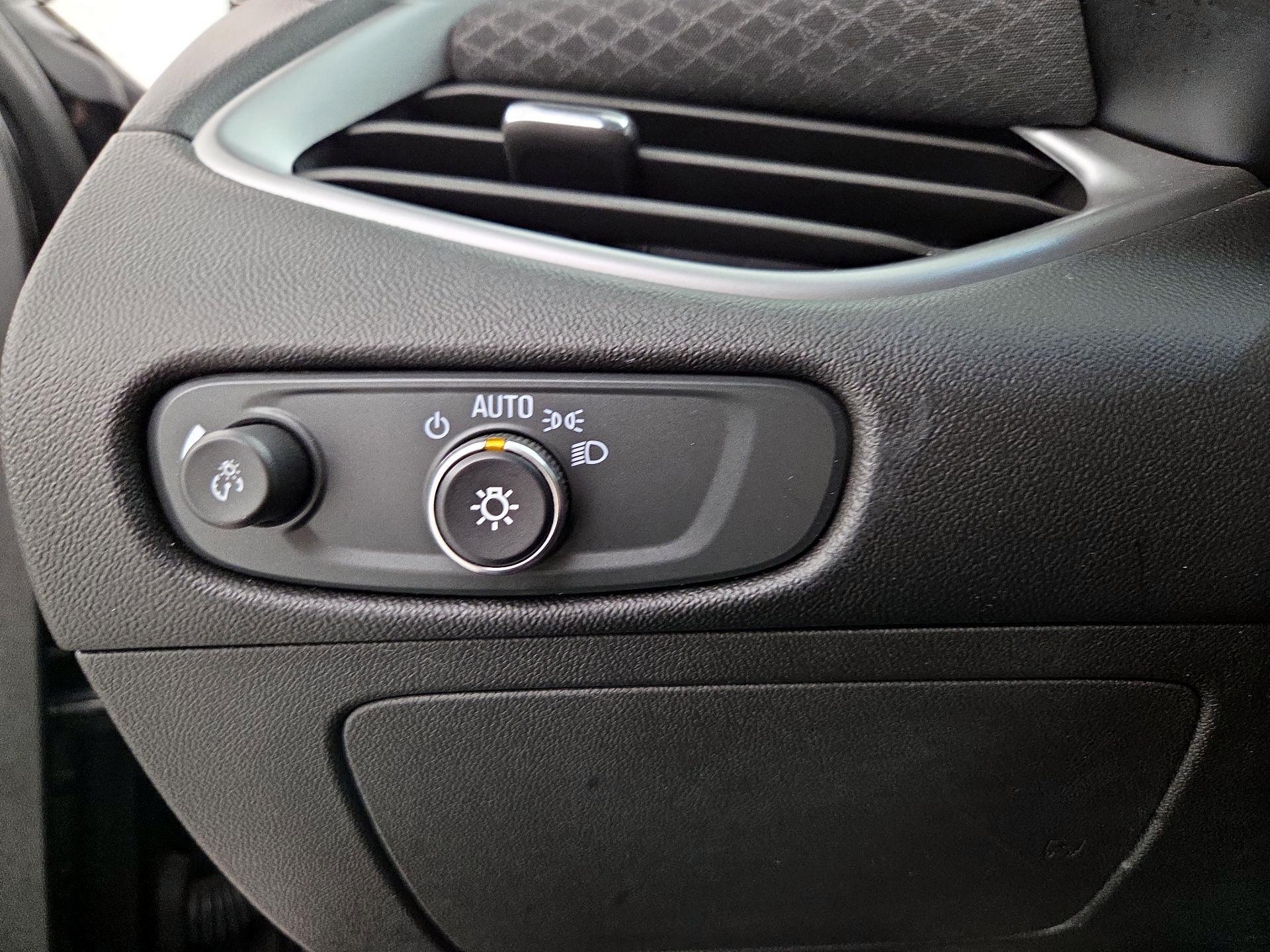 Thumbnail: 2024 Chevrolet Malibu - 13