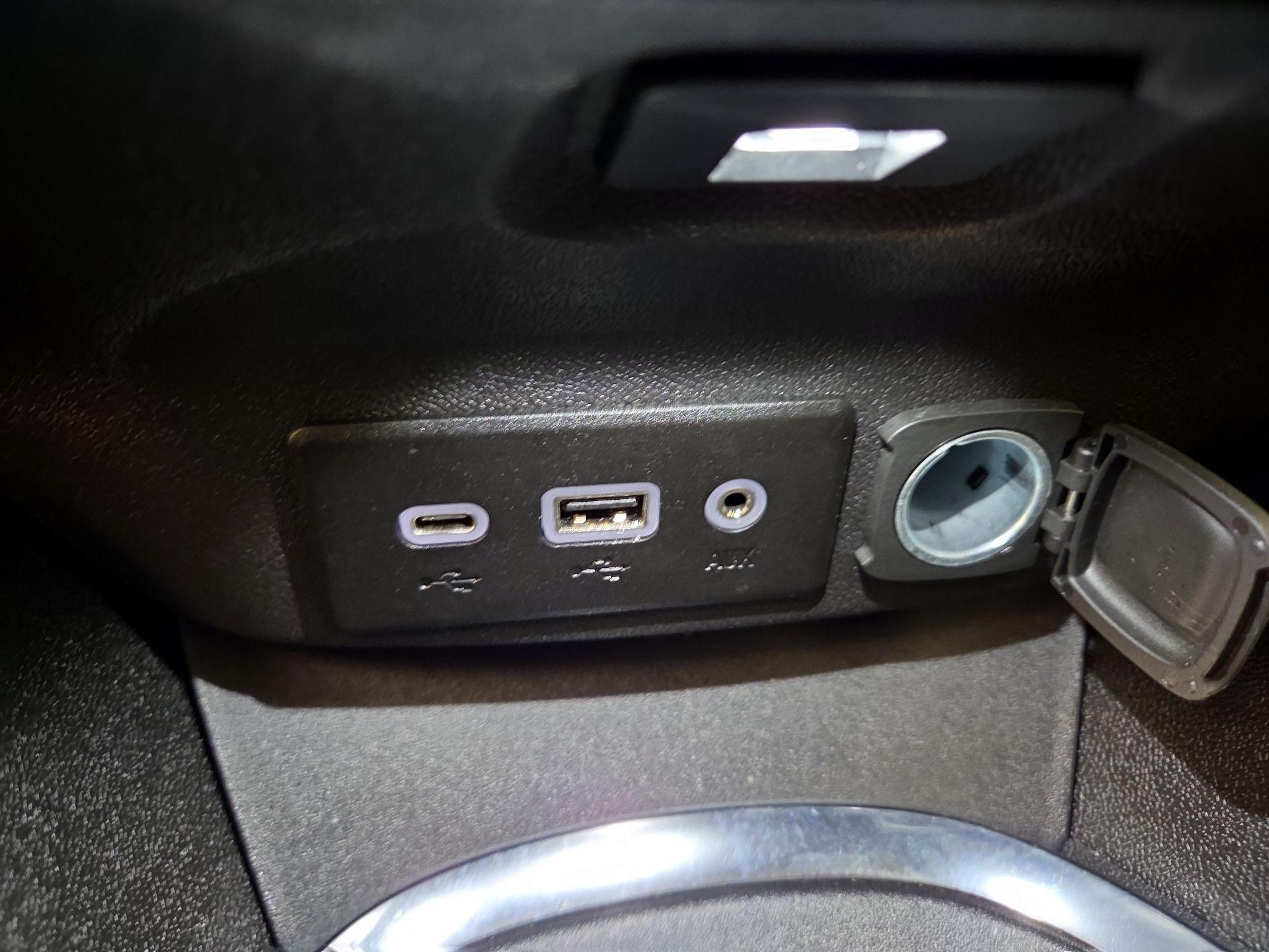 Thumbnail: 2024 Chevrolet Malibu - 18