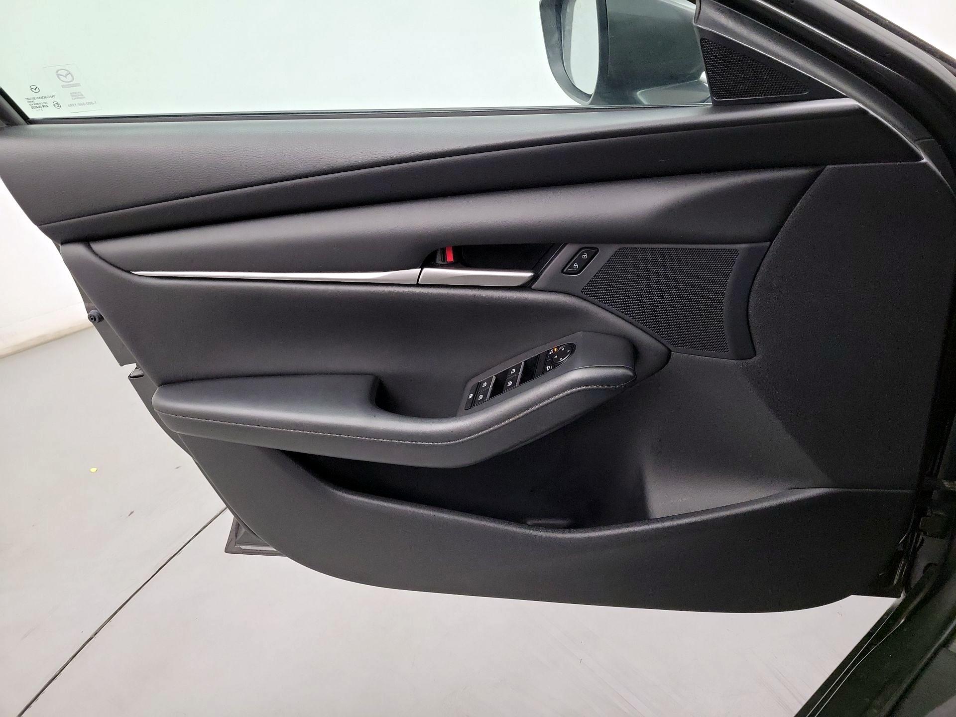 Thumbnail: 2023 Mazda Mazda3 - 10