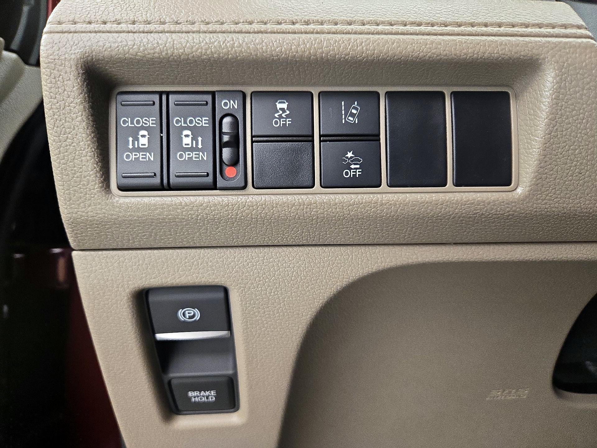 Thumbnail: 2020 Honda Odyssey - 13