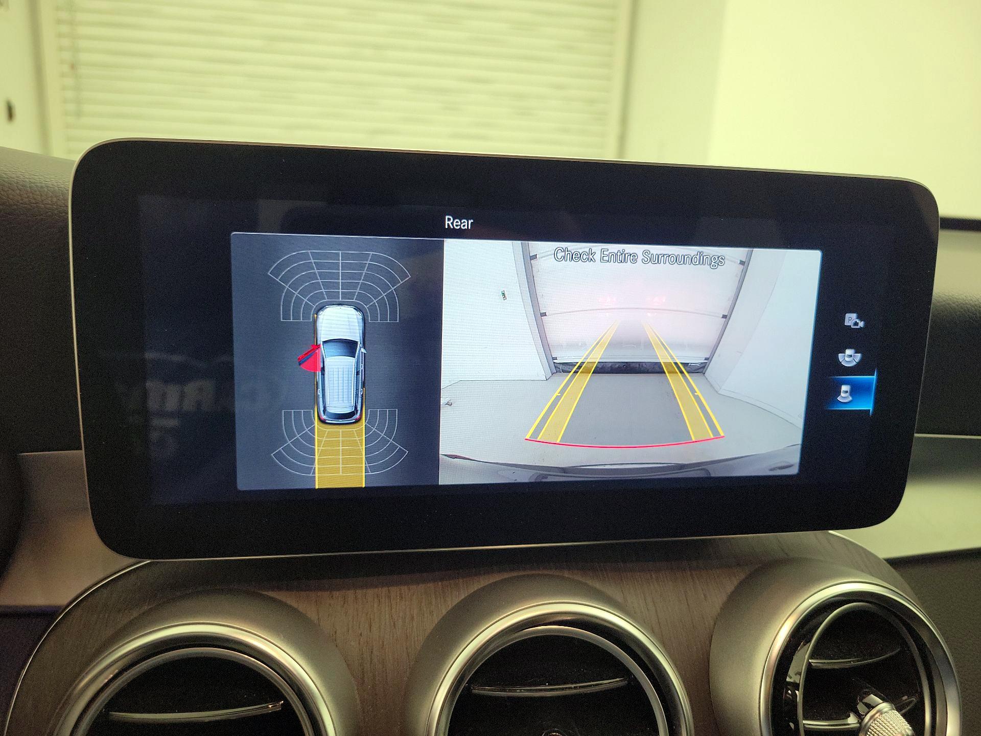 Thumbnail: 2022 Mercedes-Benz GLC - 15