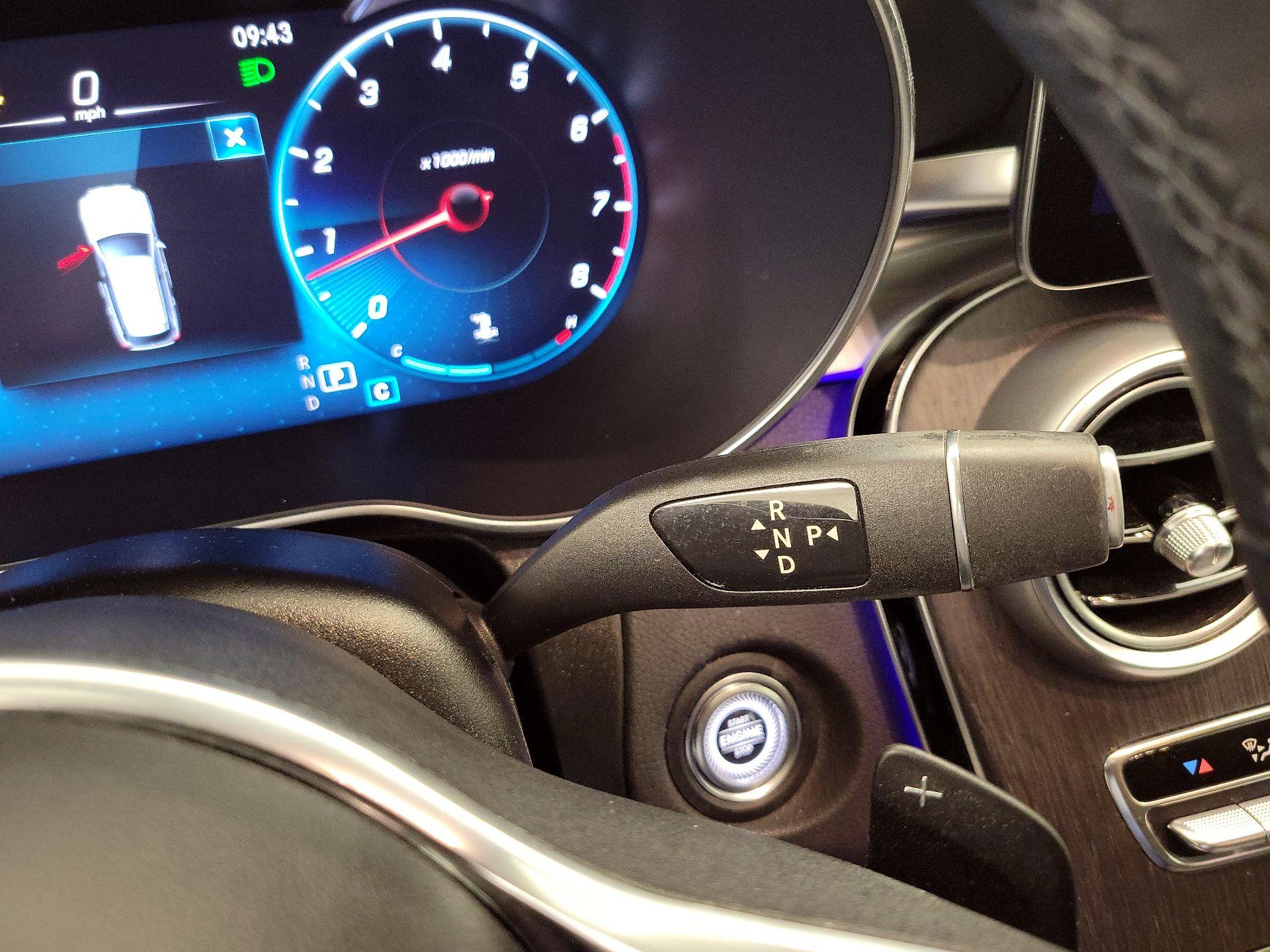 Thumbnail: 2022 Mercedes-Benz GLC - 18