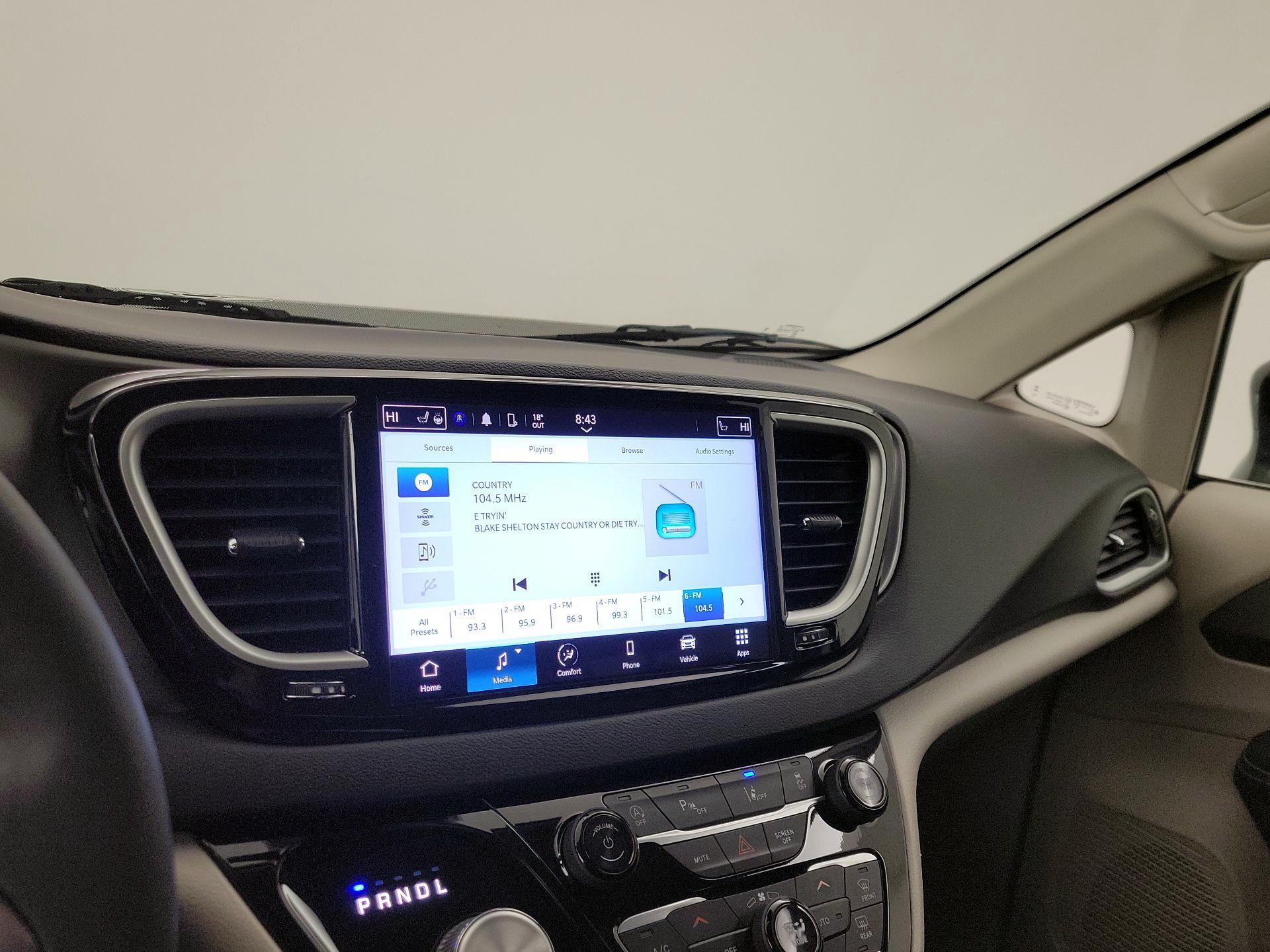 Thumbnail: 2024 Chrysler Pacifica - 15