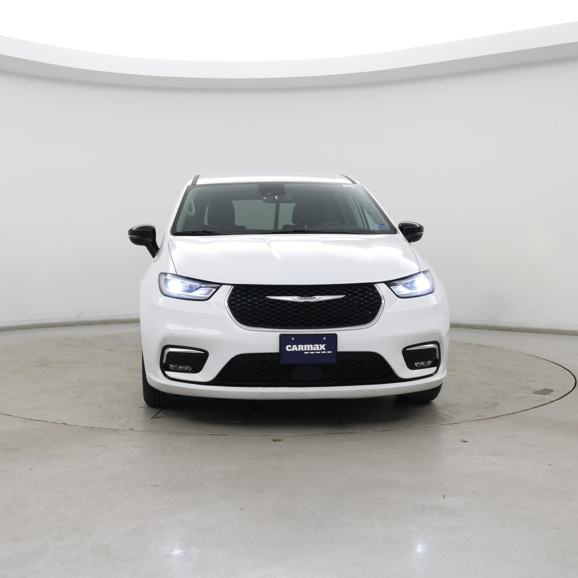 Thumbnail: 2024 Chrysler Pacifica - 5