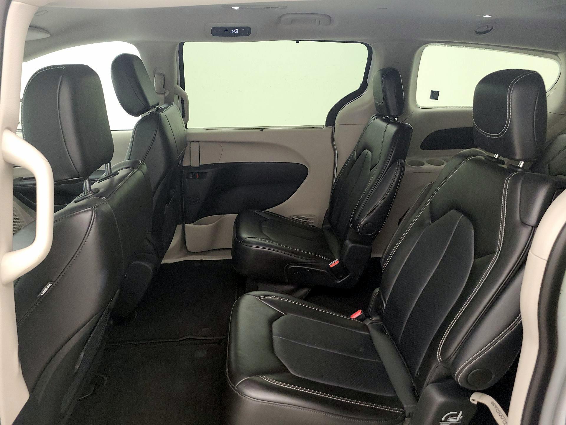 Thumbnail: 2024 Chrysler Pacifica - 19