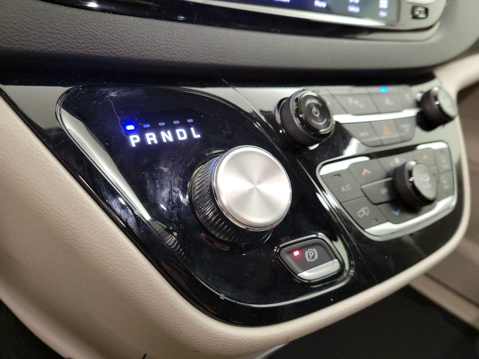 Thumbnail: 2024 Chrysler Pacifica - 17