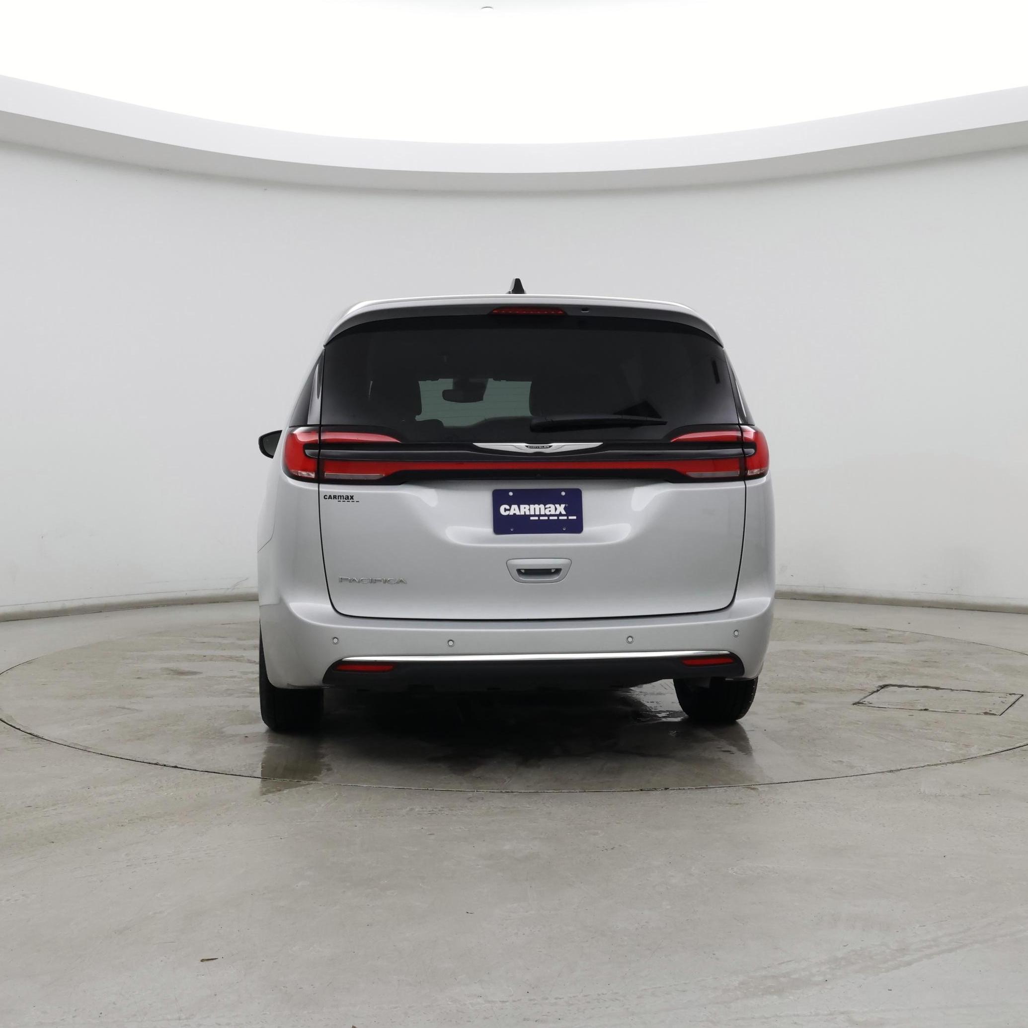 Thumbnail: 2024 Chrysler Pacifica - 6