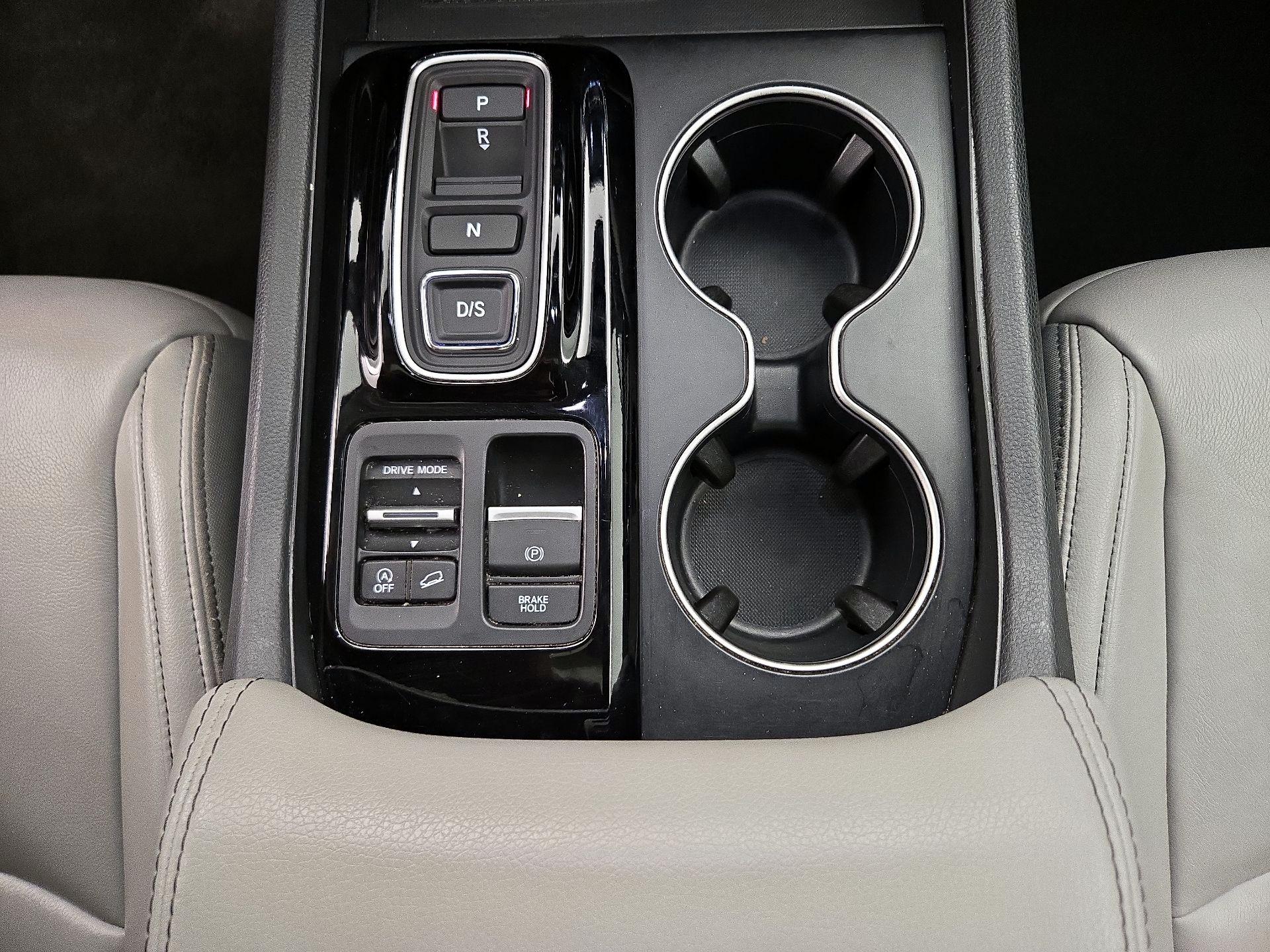 Thumbnail: 2023 Honda Pilot - 18