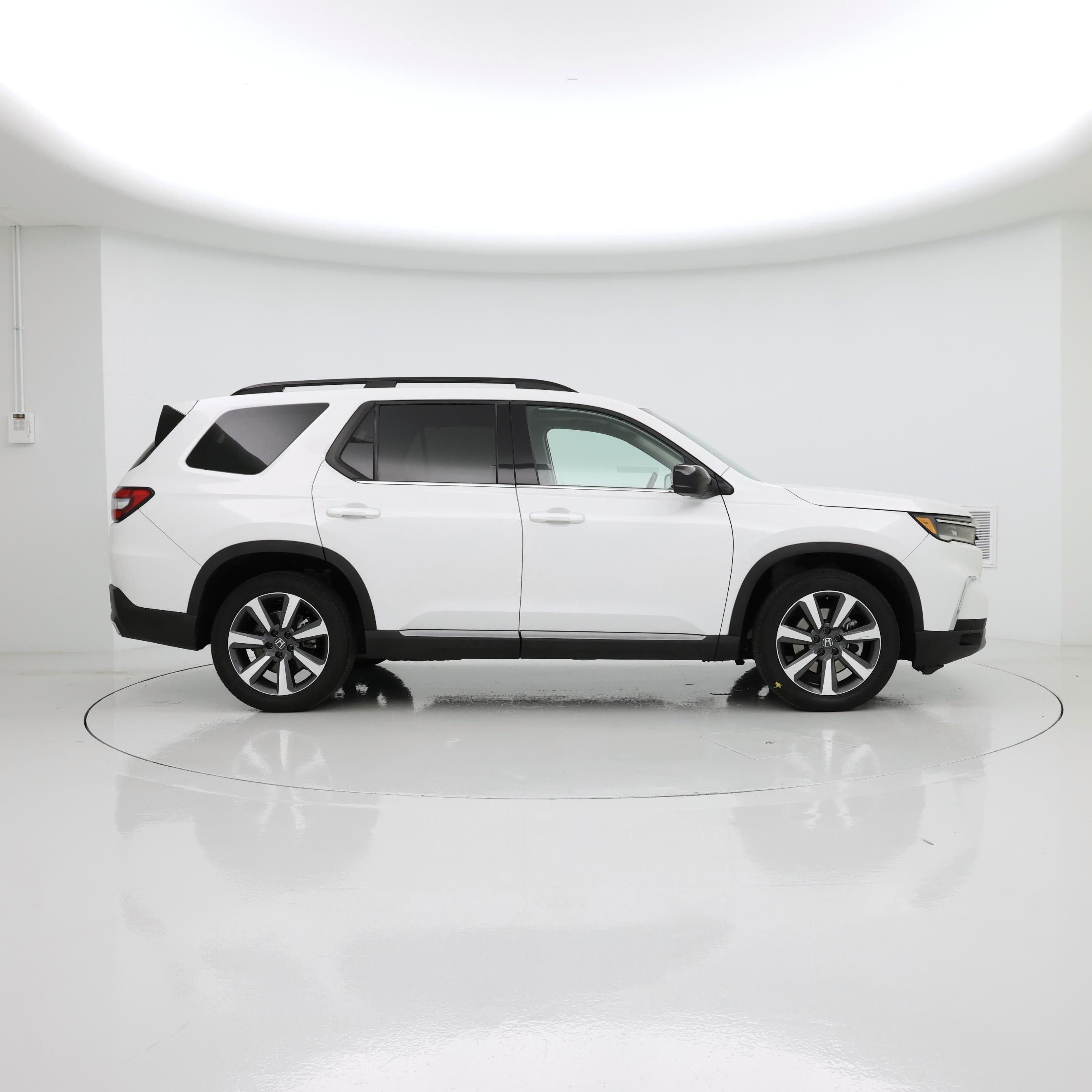 Thumbnail: 2023 Honda Pilot - 7