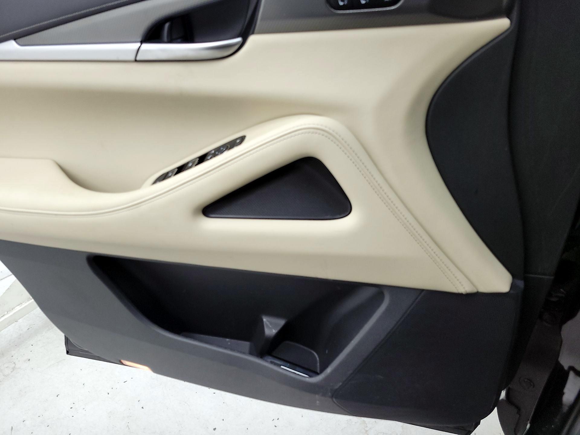 Thumbnail: 2023 INFINITI QX60 - 12