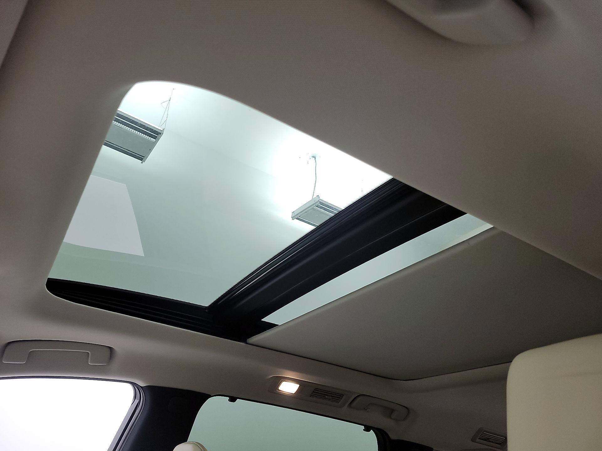 Thumbnail: 2023 INFINITI QX60 - 20