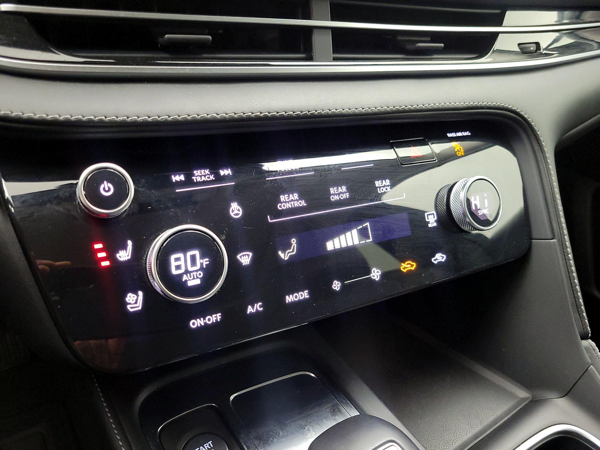 Thumbnail: 2023 INFINITI QX60 - 17