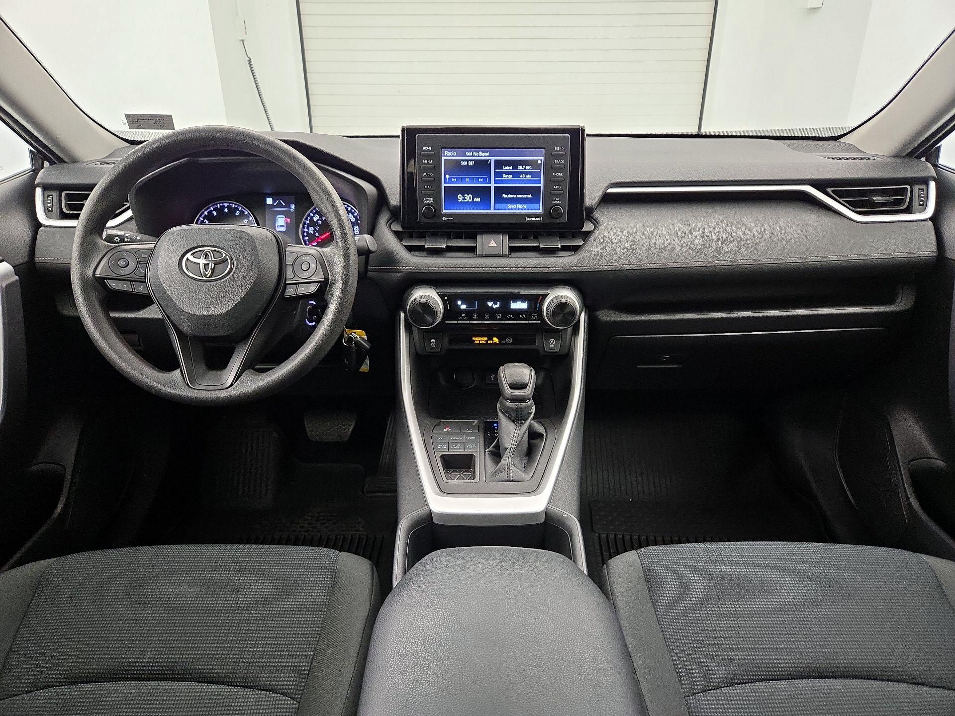 Thumbnail: 2022 Toyota RAV4 - 9