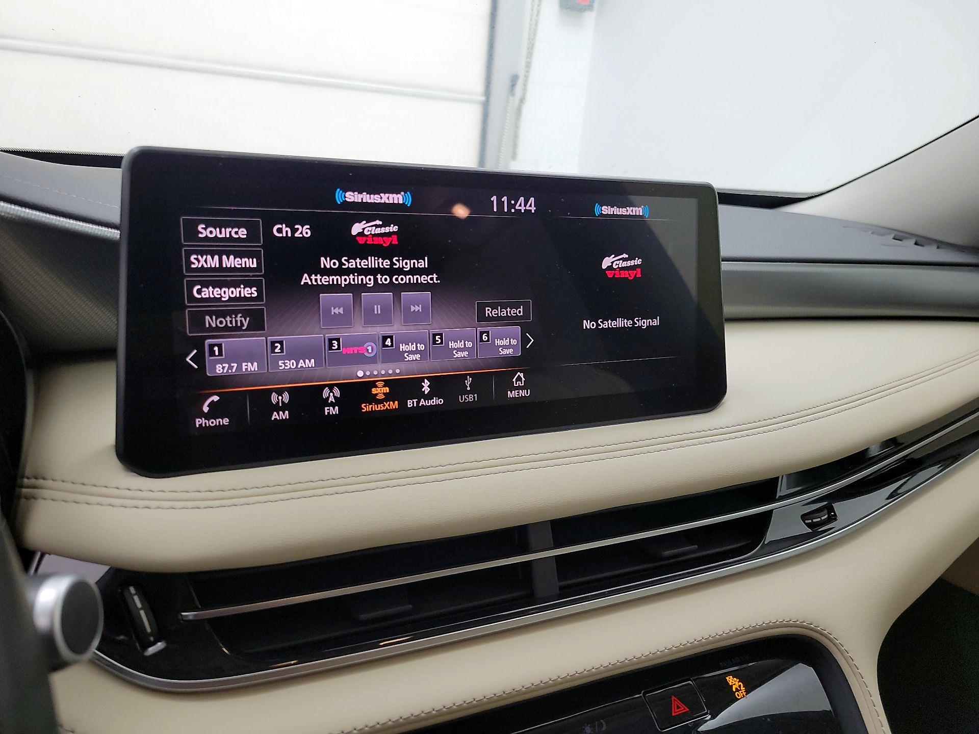 Thumbnail: 2023 INFINITI QX60 - 16