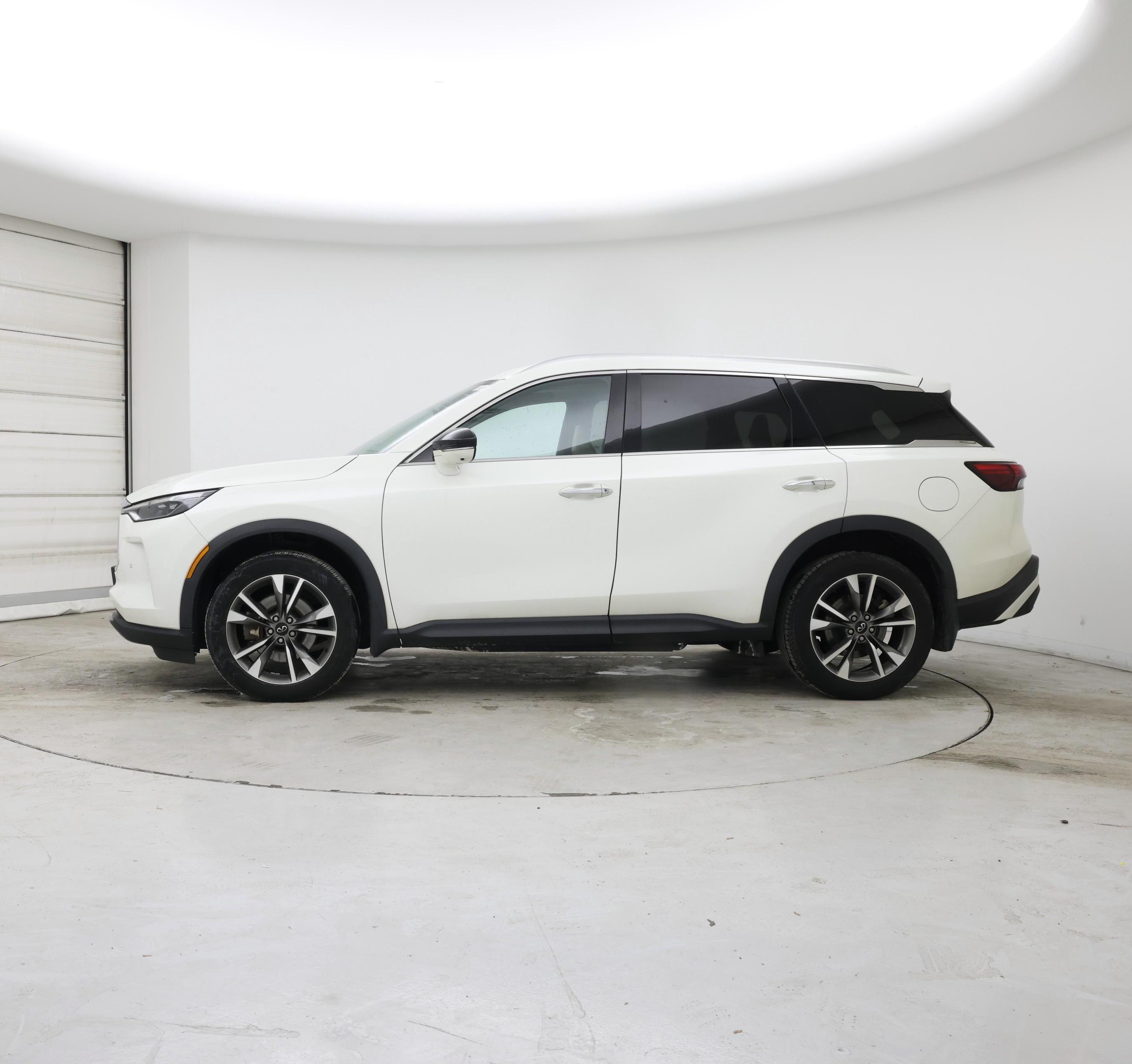 Thumbnail: 2023 INFINITI QX60 - 3