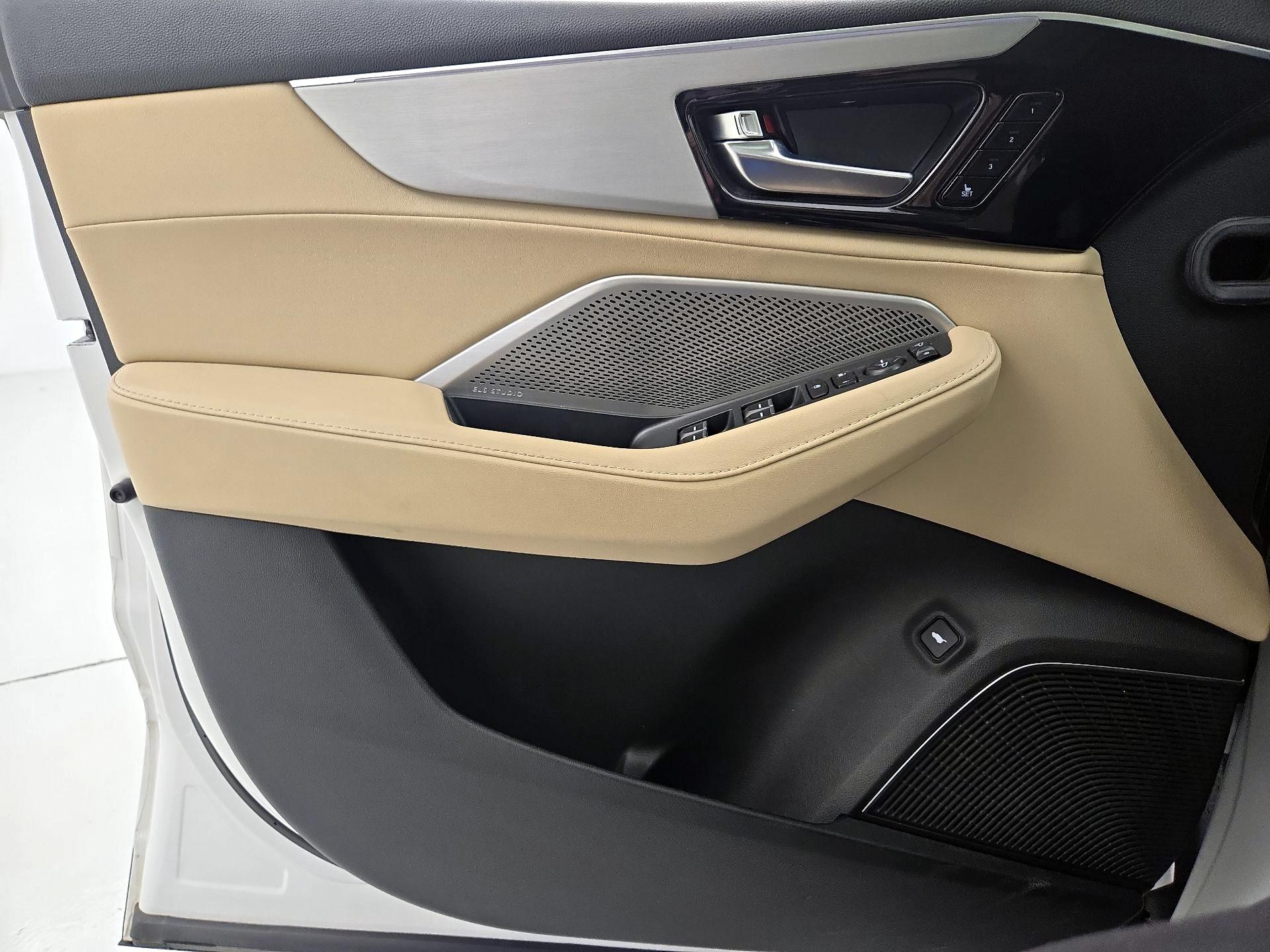 Thumbnail: 2023 Acura MDX - 12