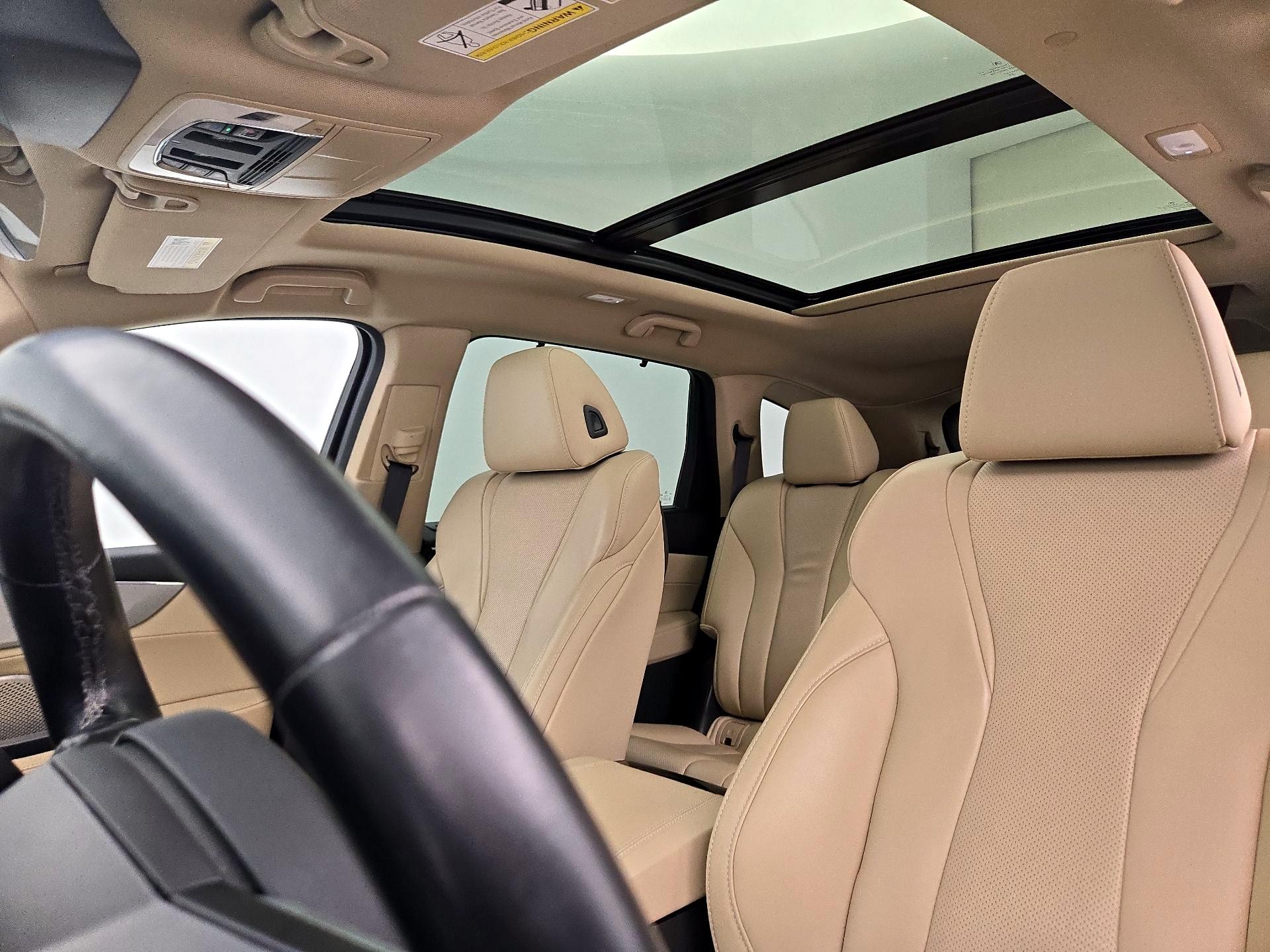 Thumbnail: 2023 Acura MDX - 20