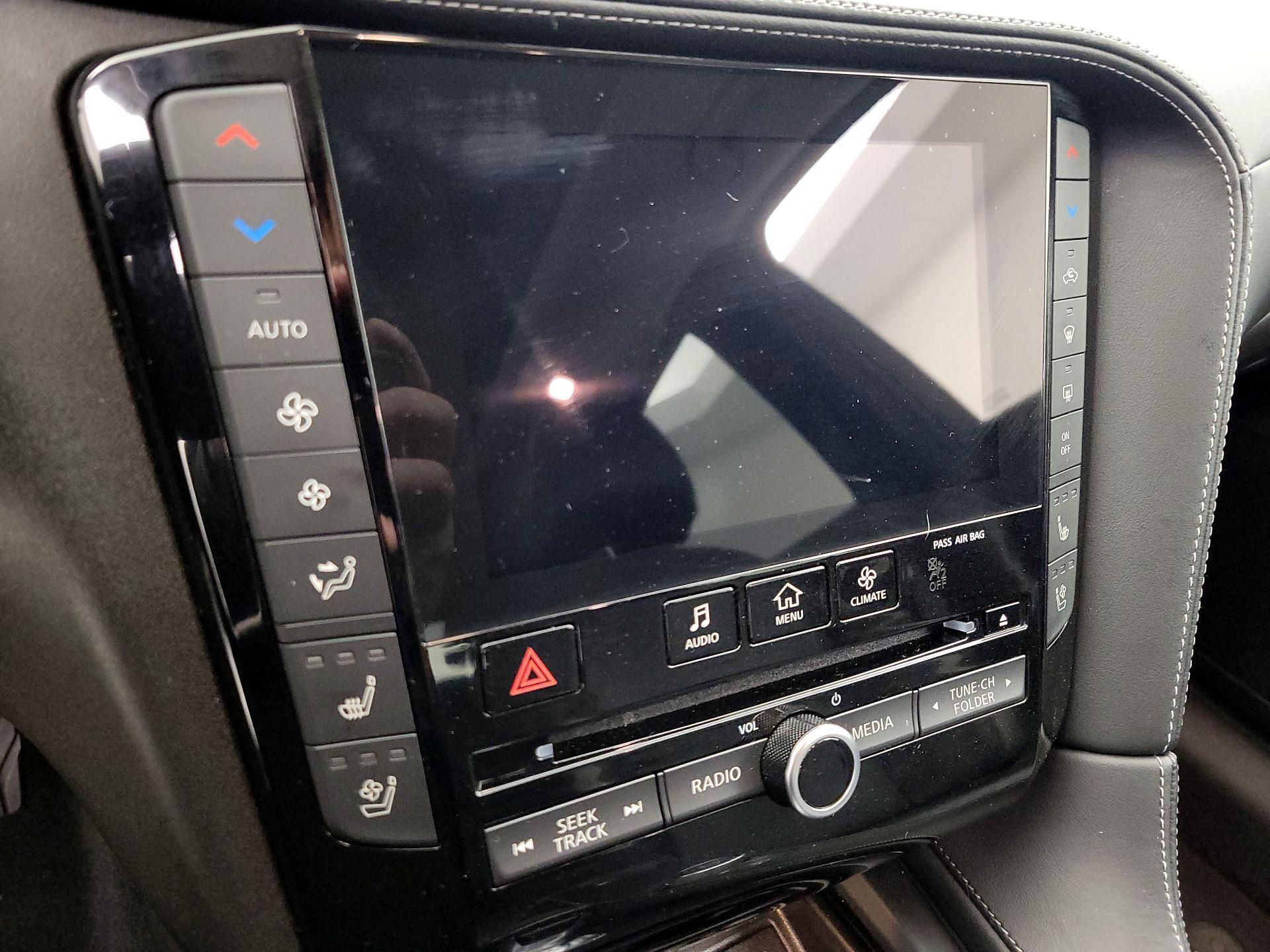 Thumbnail: 2022 INFINITI QX50 - 17