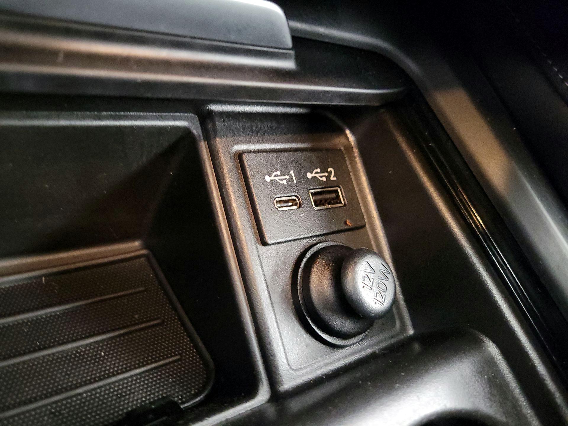 Thumbnail: 2022 INFINITI QX50 - 19