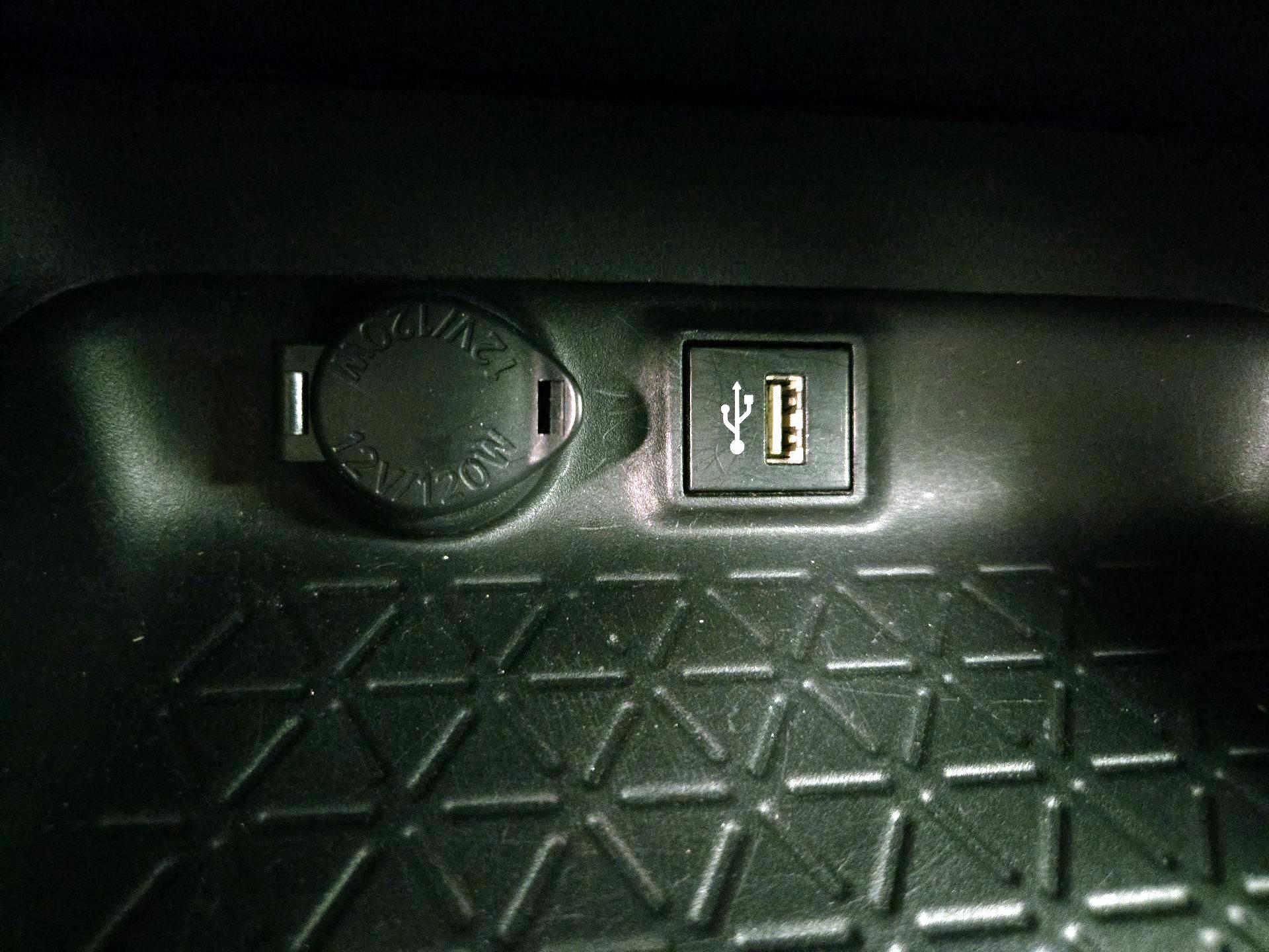 Thumbnail: 2023 Toyota RAV4 - 18