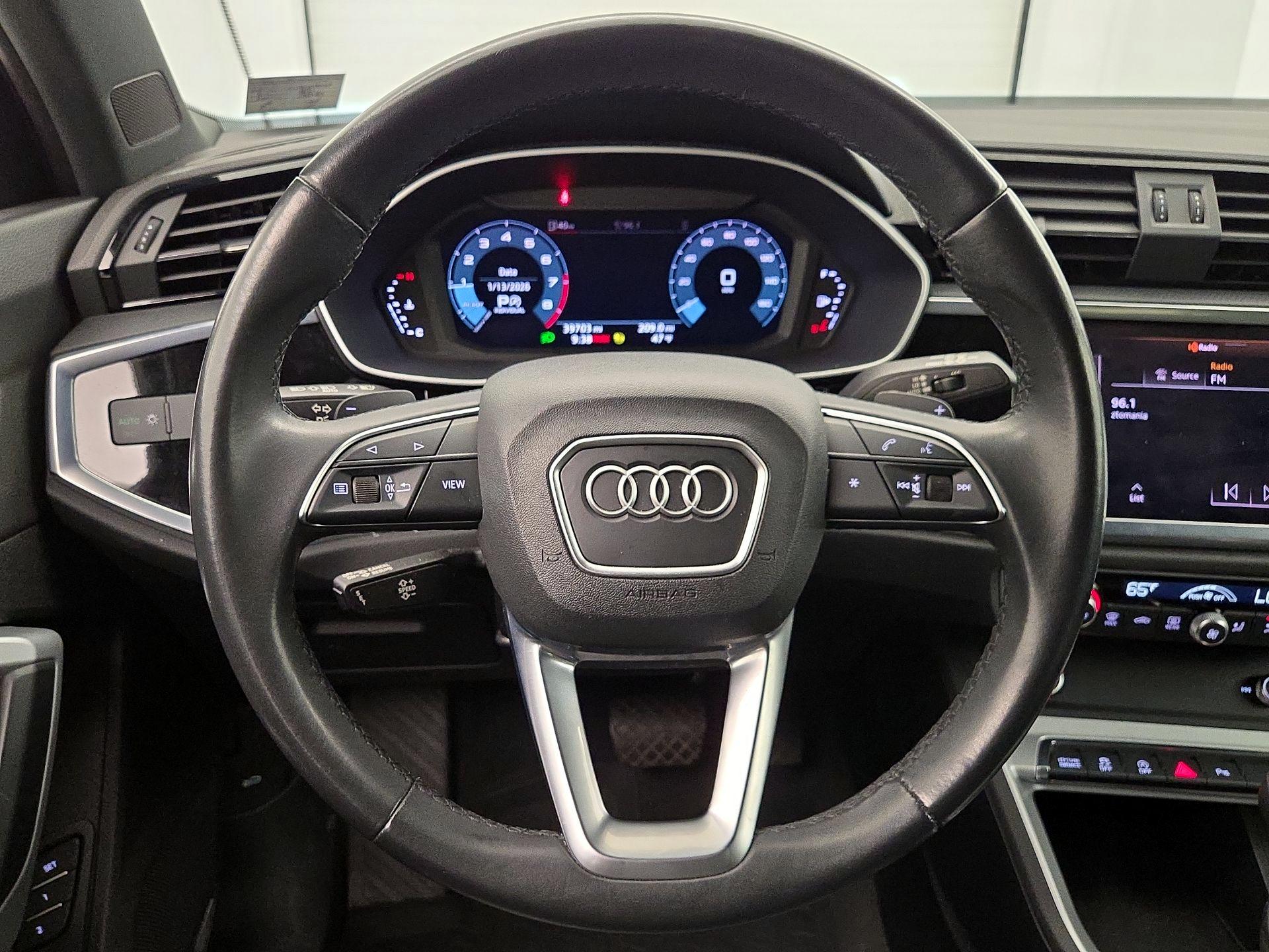 Thumbnail: 2022 Audi Q3 - 10