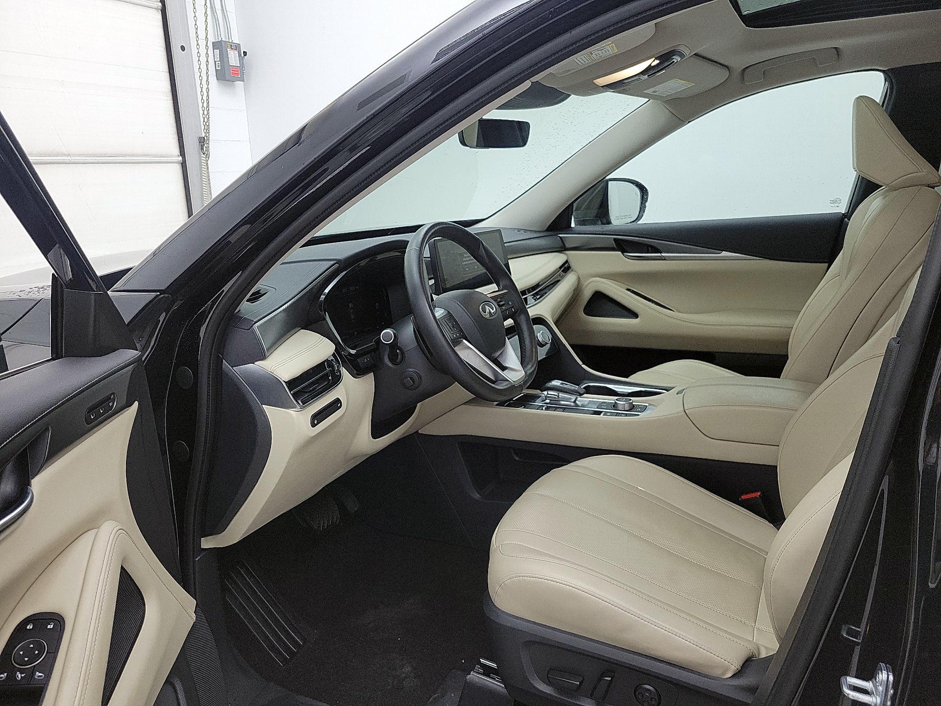 Thumbnail: 2023 INFINITI QX60 - 11