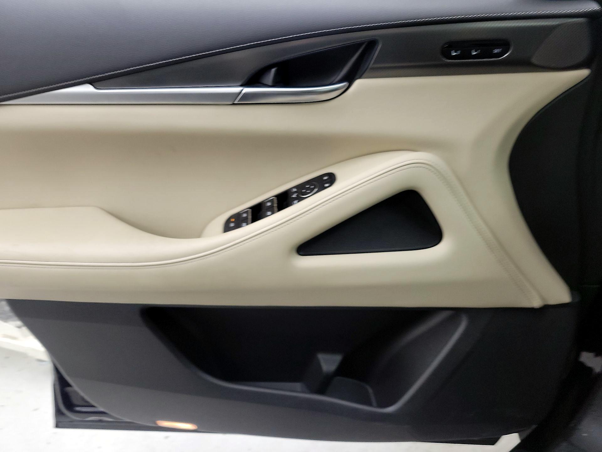 Thumbnail: 2023 INFINITI QX60 - 12