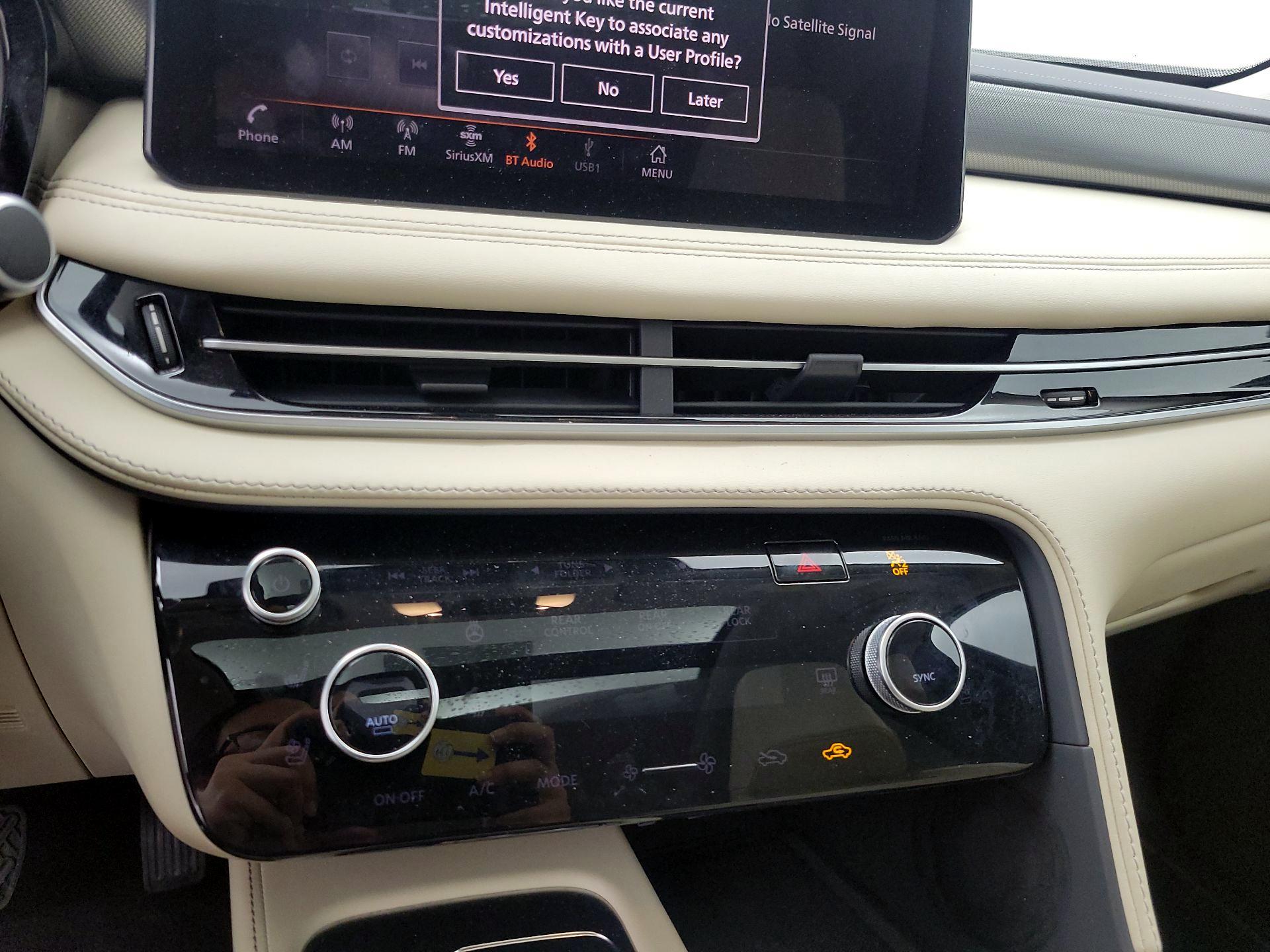 Thumbnail: 2023 INFINITI QX60 - 16