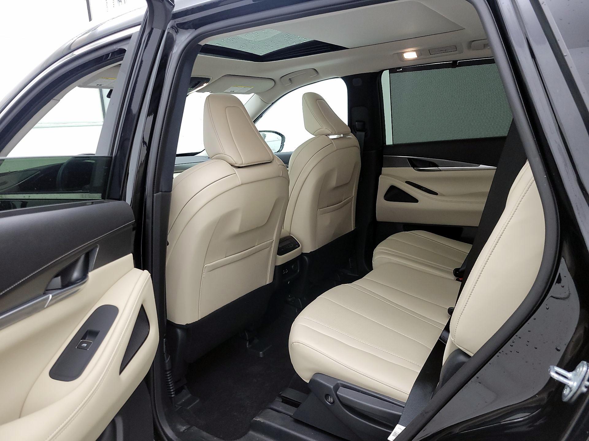 Thumbnail: 2023 INFINITI QX60 - 20