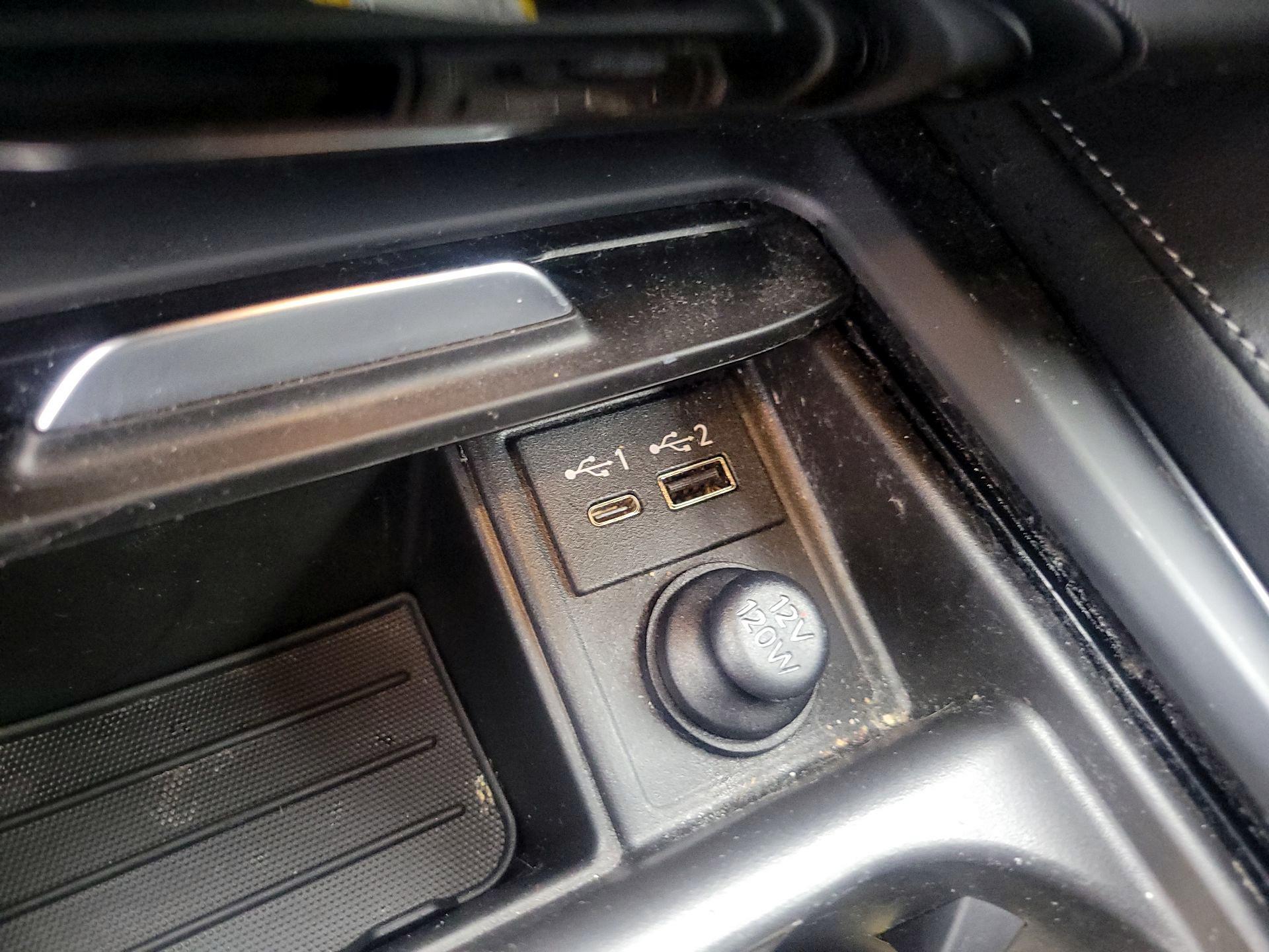 Thumbnail: 2022 INFINITI QX50 - 18